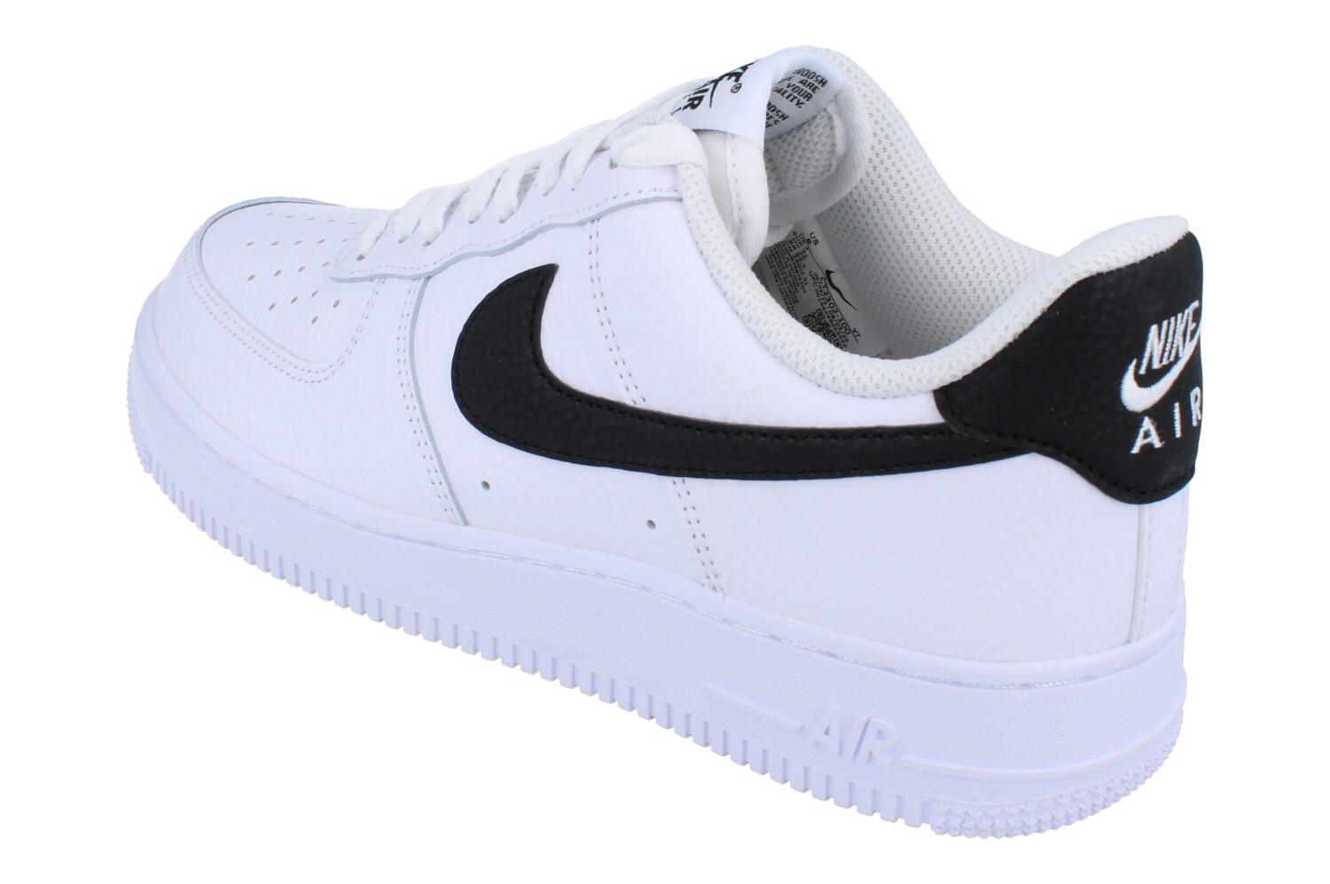 Nike Air Force 1 07 Mens Trainers 2/6