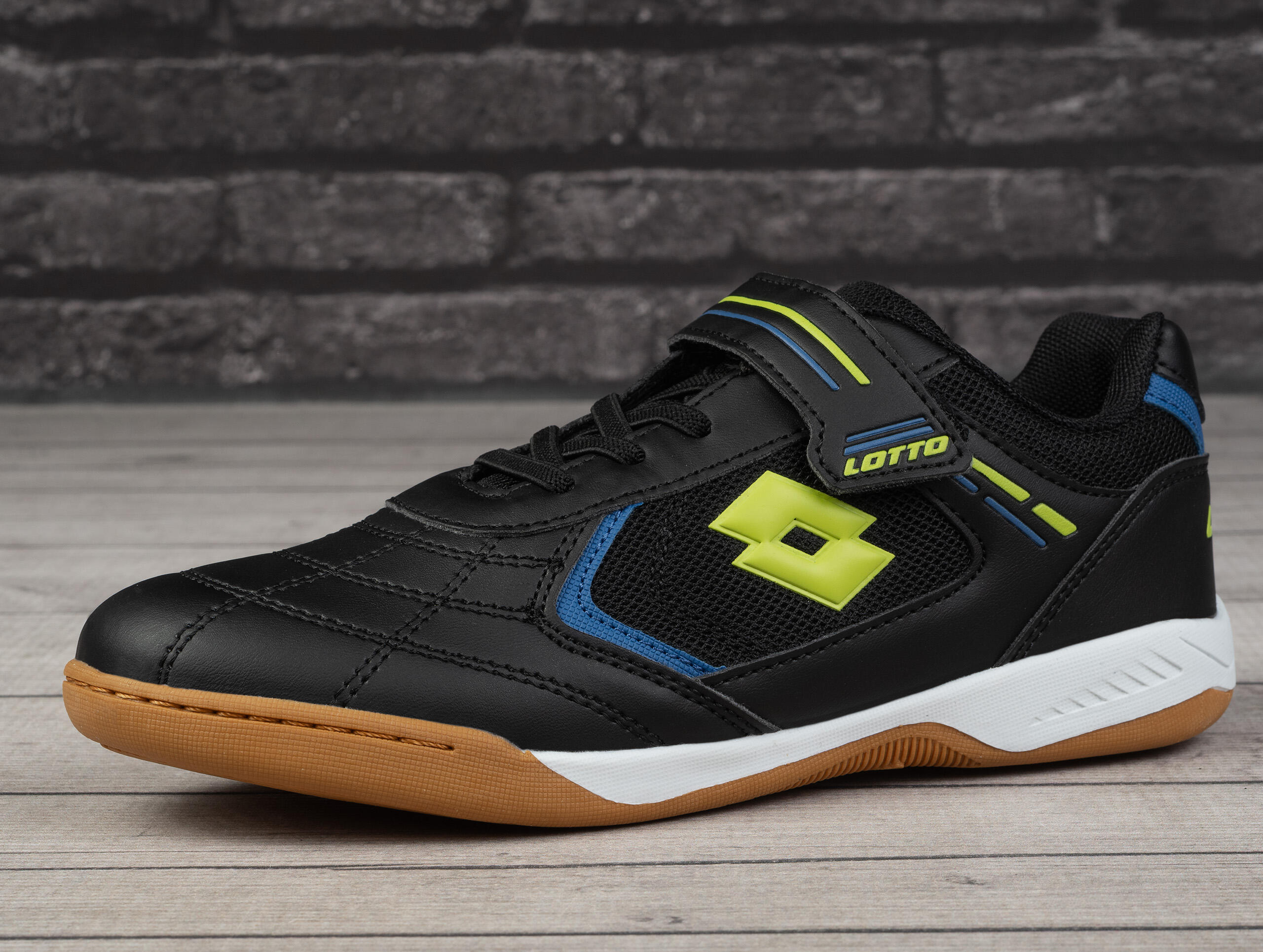 Buty dziecięce sportowe Lotto SOCCERA 3/7