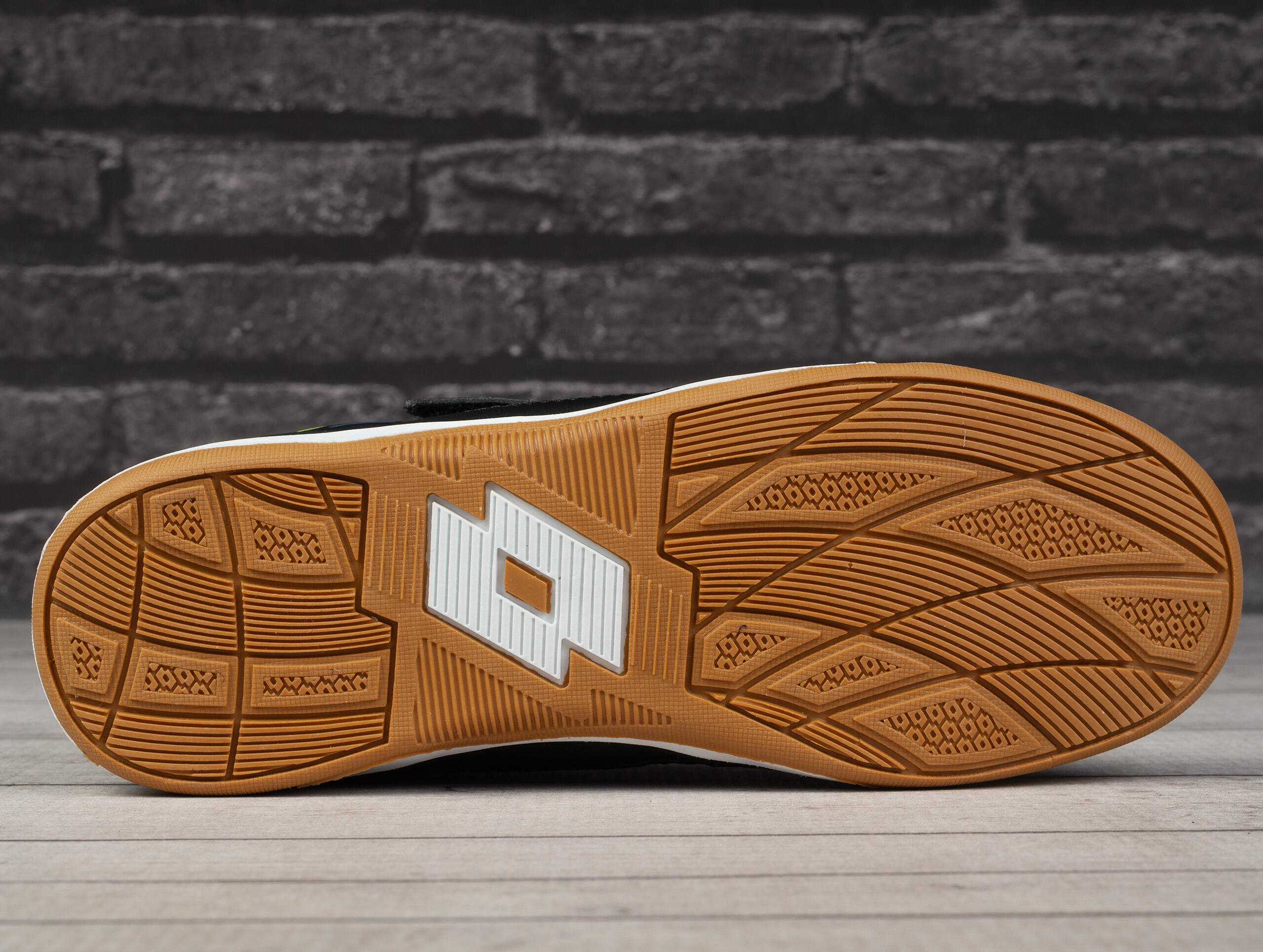 Buty dziecięce sportowe Lotto SOCCERA 5/7