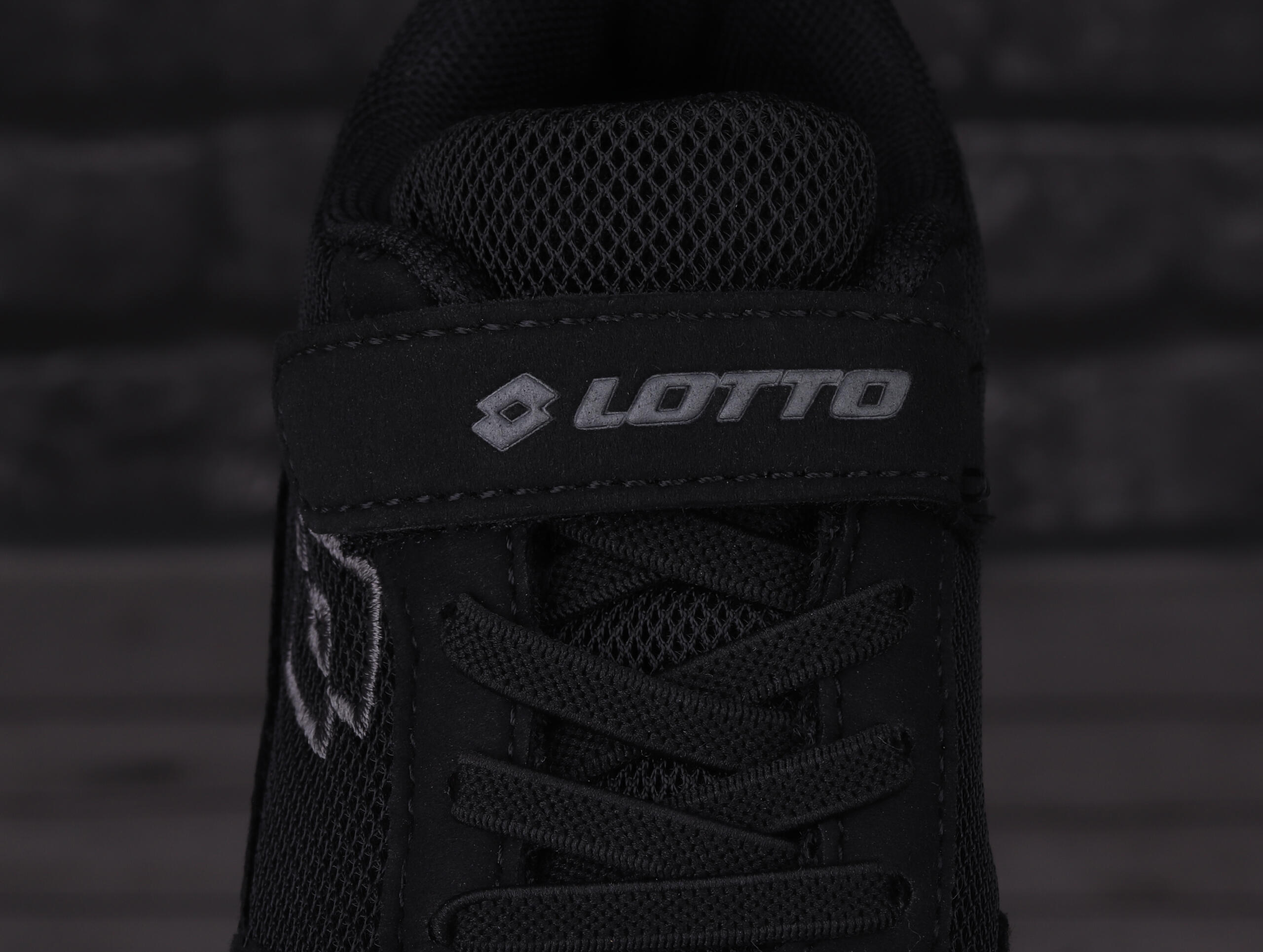 Buty dziecięce sportowe Lotto CONNECT OC K 5/7