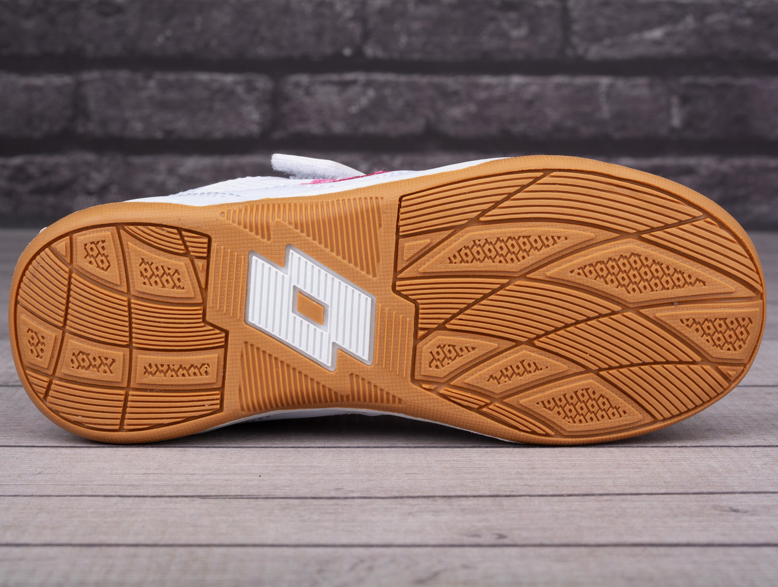 Buty dzieciece sportowe Lotto WHIZZER K 5/7