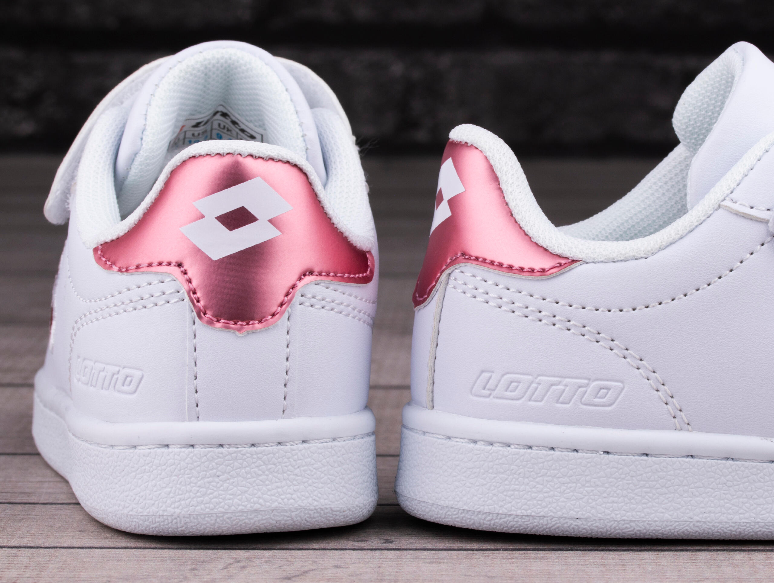 Buty dzieeczęce sportowe Lotto DAMPOLIS GC K 4/7