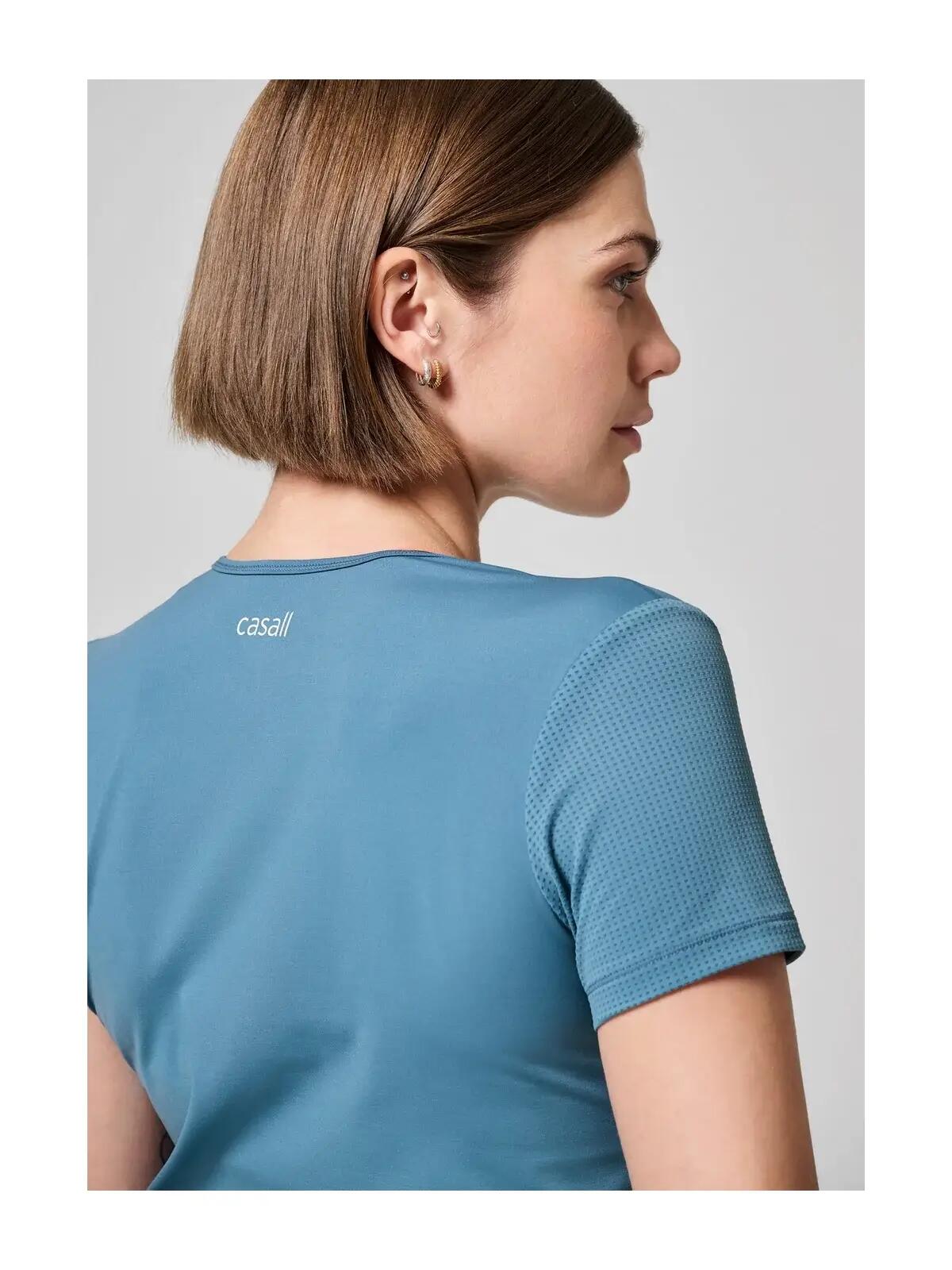 T-shirt de sport Casall pour femme, en maille respirante a séchage rapide. 3/4
