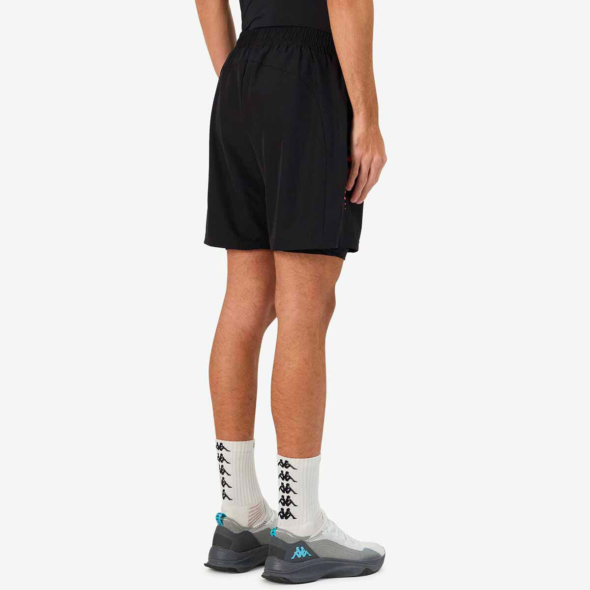 Short training  homme Kombat Fio noir, corail 7/7