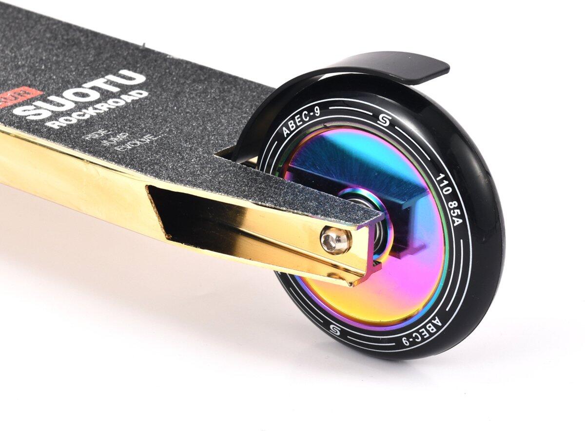 Suotu Stuntstep Ultra Pro Zwart/Goud/NEO 5/8