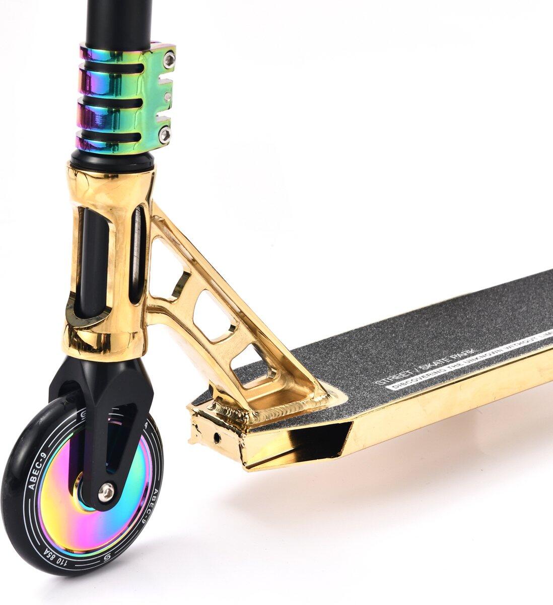 Suotu Stuntstep Ultra Pro Zwart/Goud/NEO 4/8