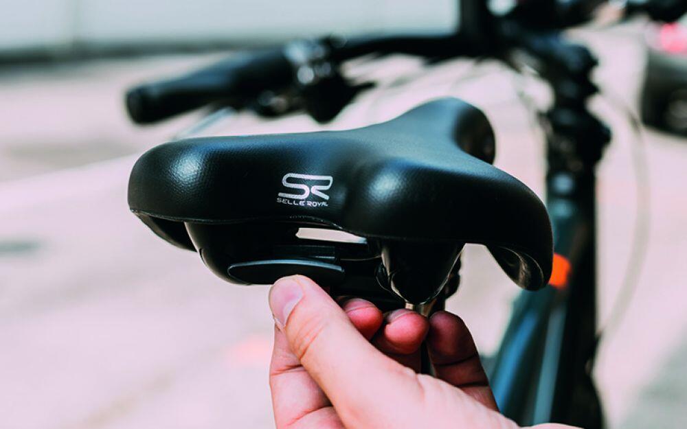 Sillín de bicicleta de trekking para mujer Freccia - Negro 3/7