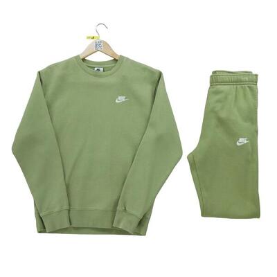 Tweedehands - heren trainingspak set groen - goede staat
