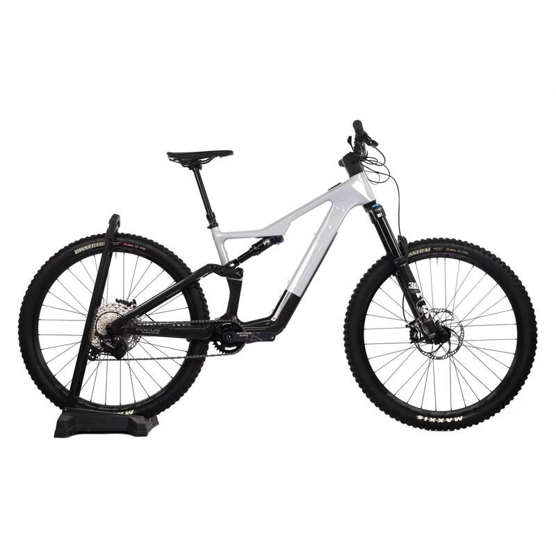 87b9bb72-c535-4d91-a092-ab5c8dd2ee96_c251c251