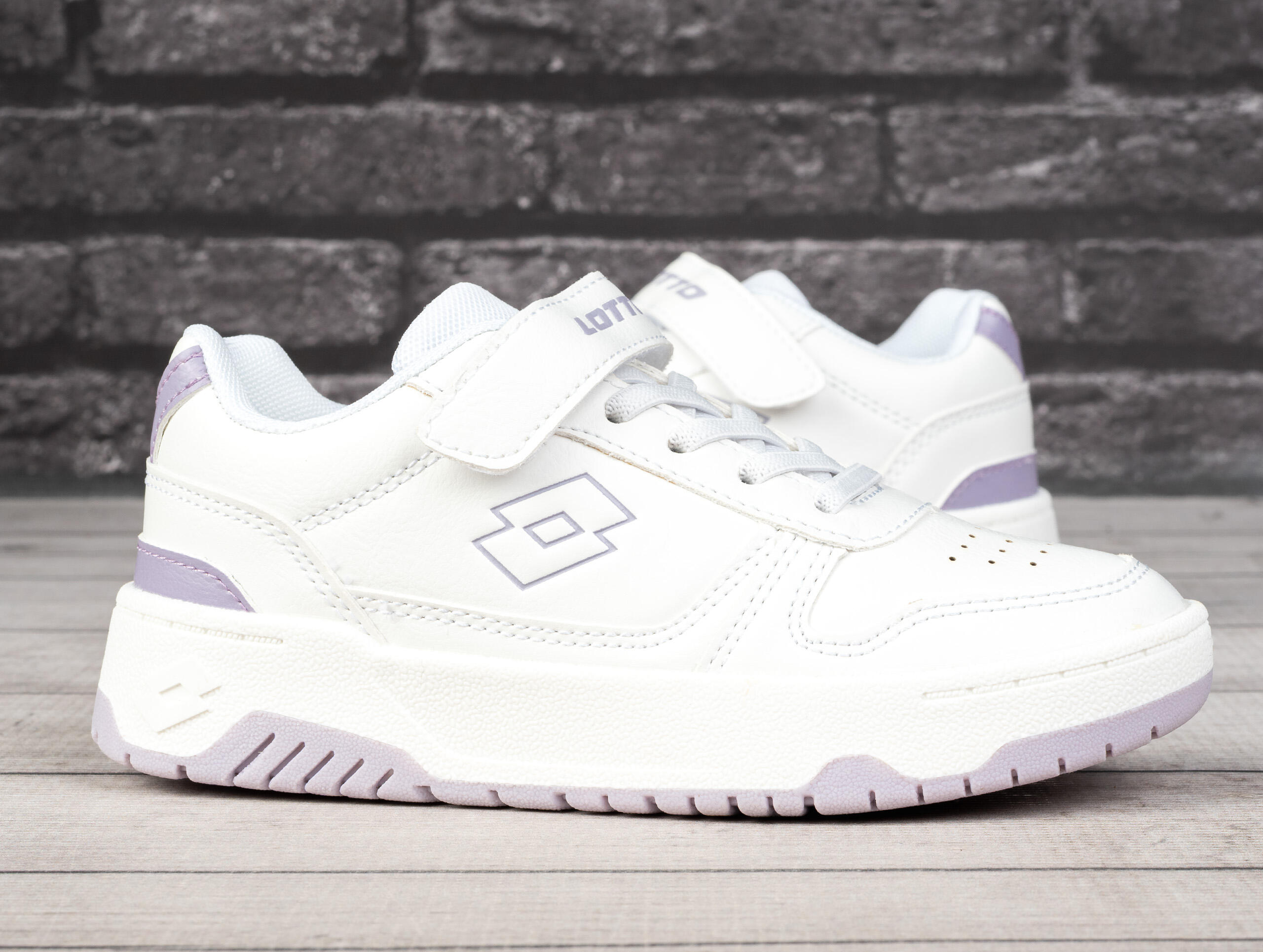 Buty dziecięce sportowe Lotto GROOVIN K 2/7