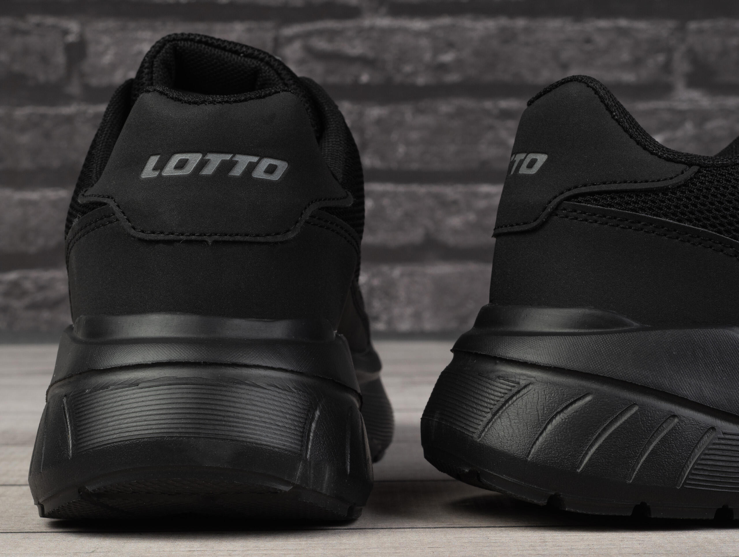 Buty męskie sportowe do chodzenia Lotto VIGORTIV OC 4/7