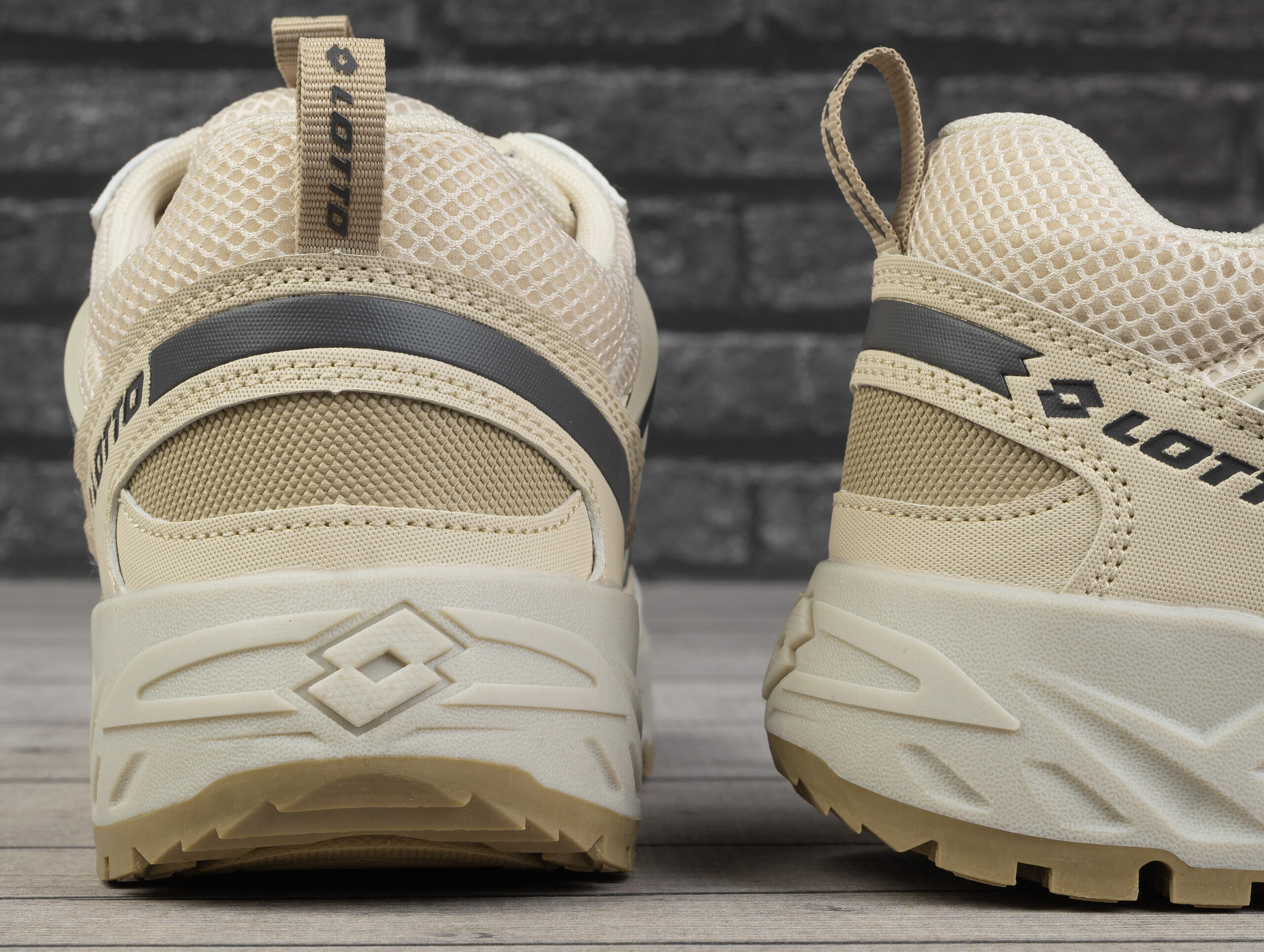 Buty męskie sportowe trekingowe Lotto NAHUNTA 4/7