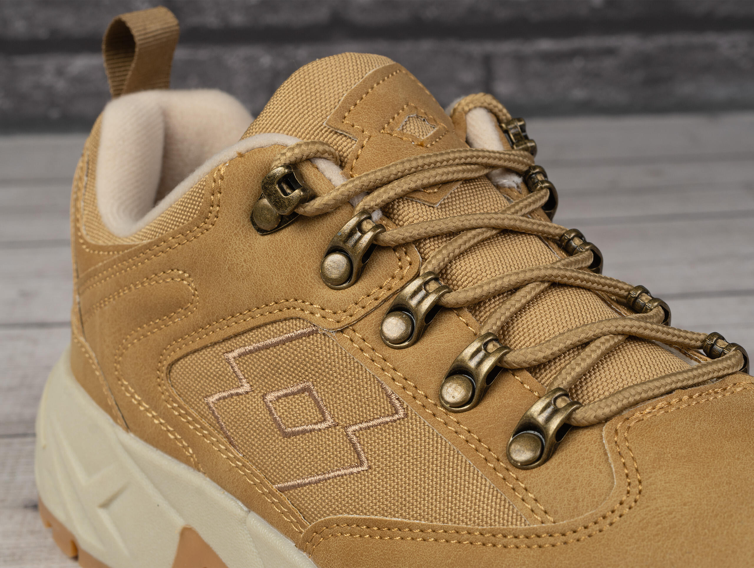 Buty męskie sportowe Lotto WOODLARK 6/7