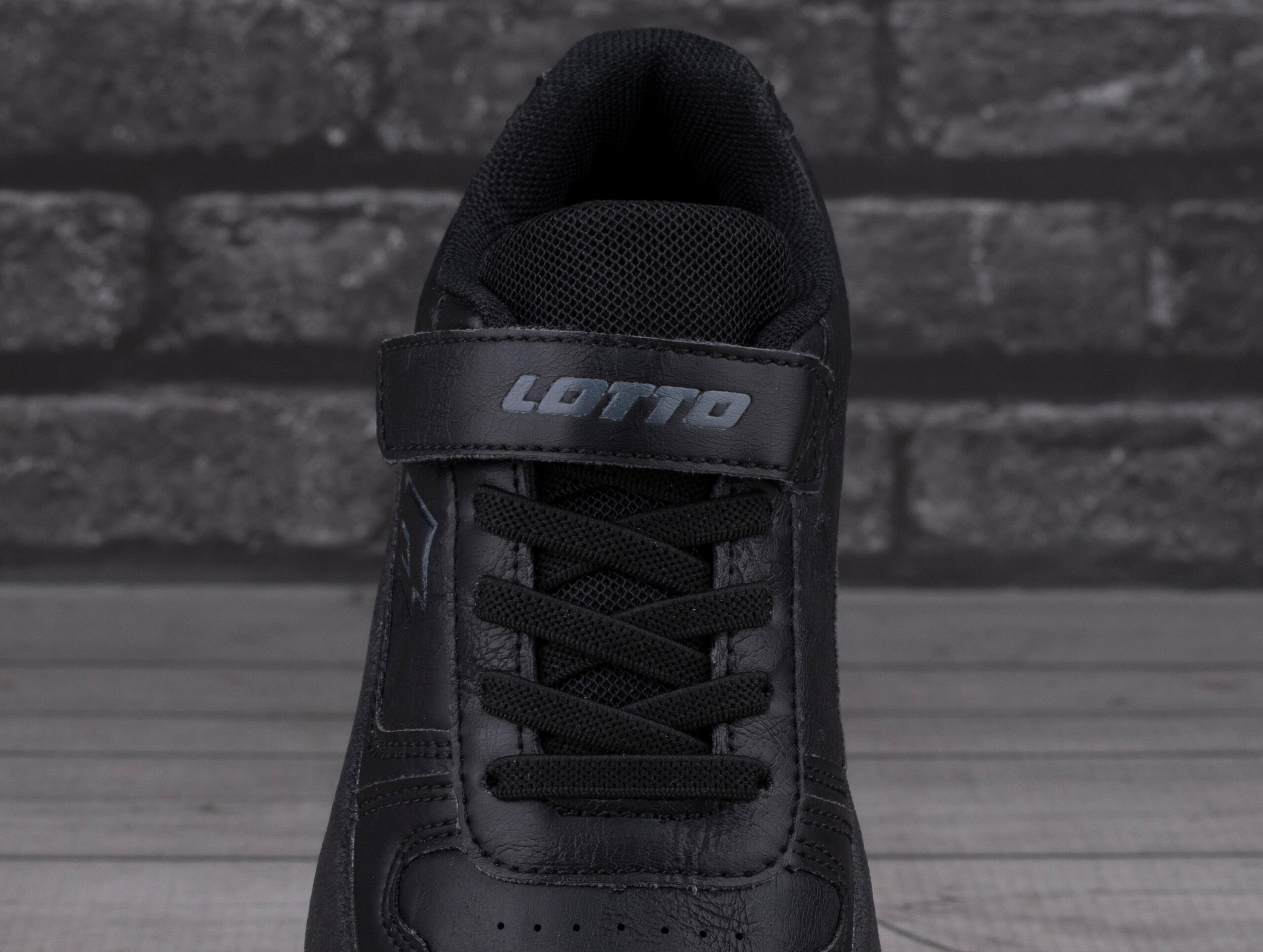 Zapatillas infantiles Lotto Groovn OC 6/7