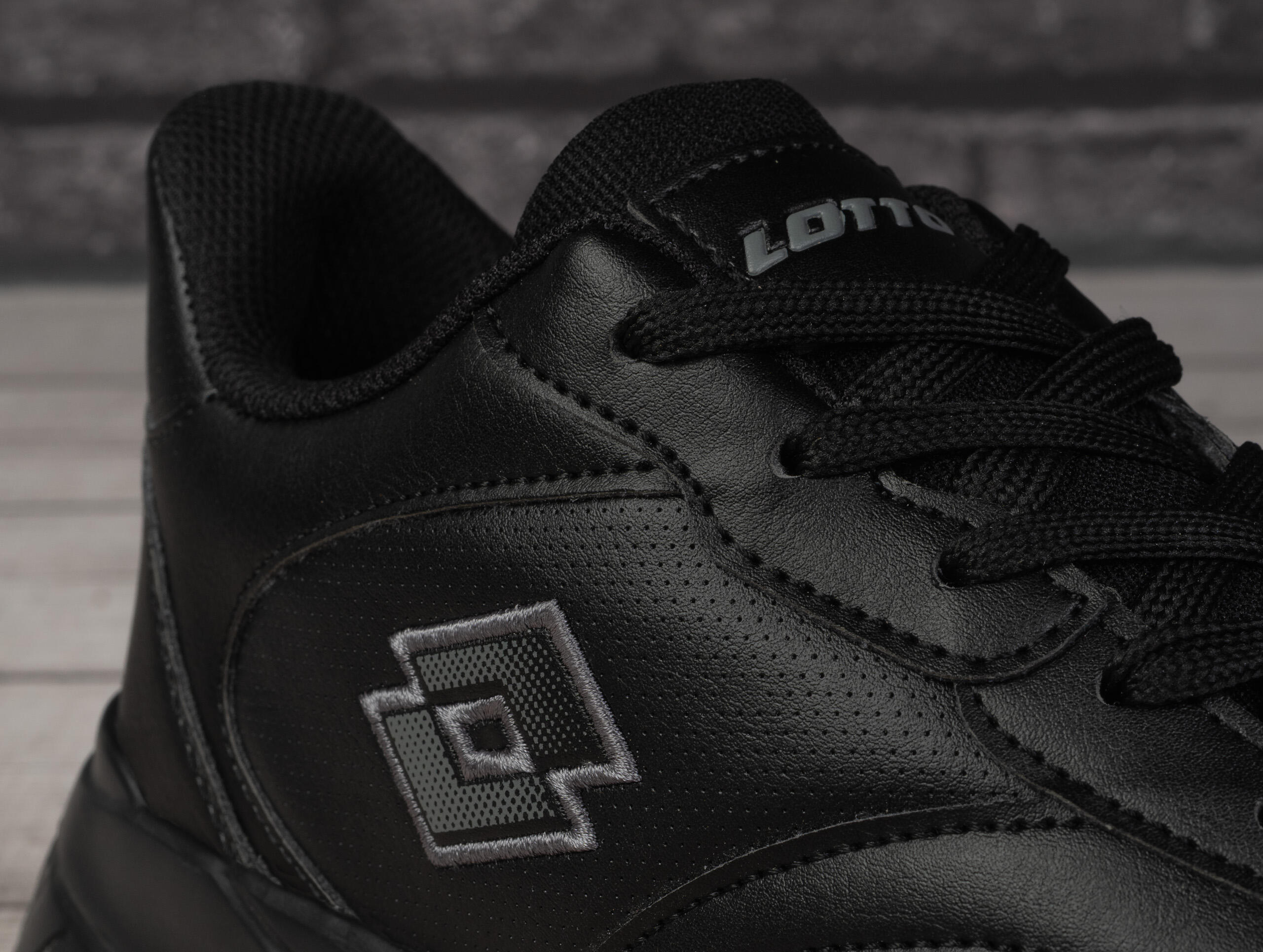Buty męskie sportowe do chodzenia Lotto TURNATIV OC 6/7