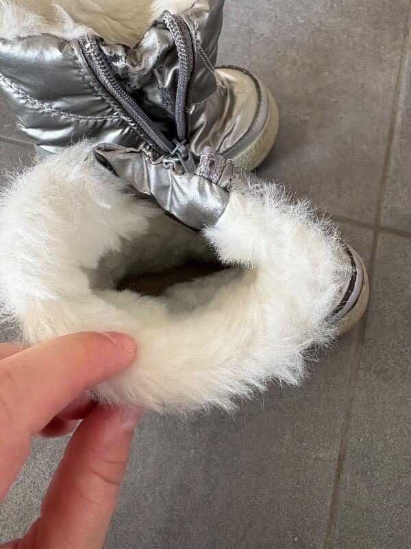 Tussen Particulieren - Sneeuwschoenen 20-21 3/3