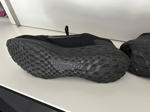 Tussen Particulieren - Nike sport schoenen maat 45,5 2/3