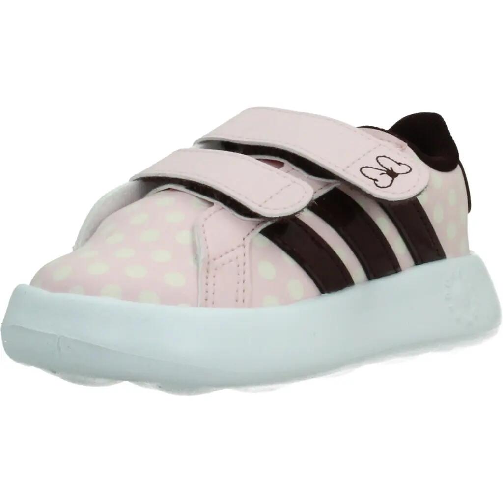 Sneakers Adidas model JR8131 for baby