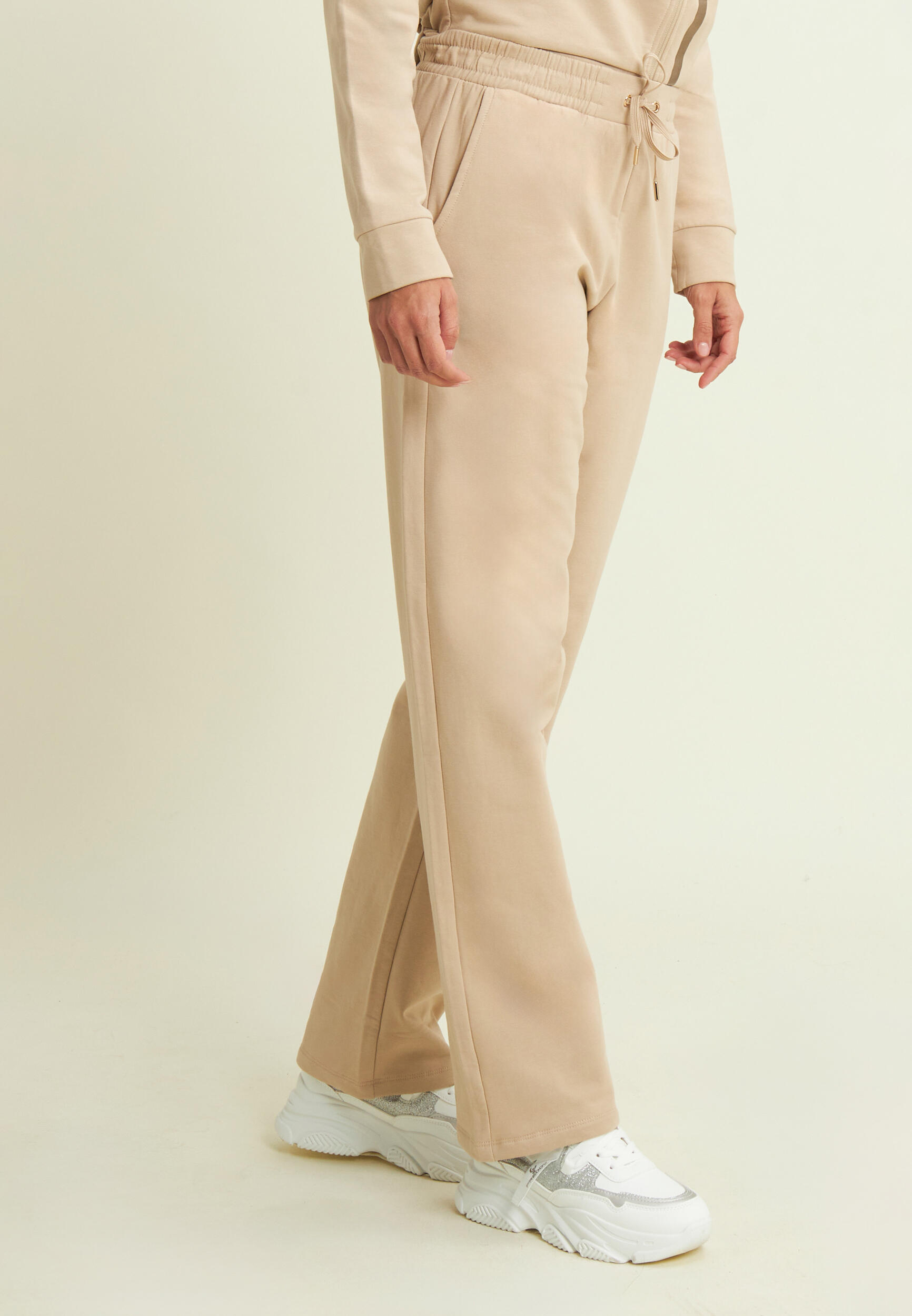Pantalon classique avec jambe droite et cordon de serrage 2/4