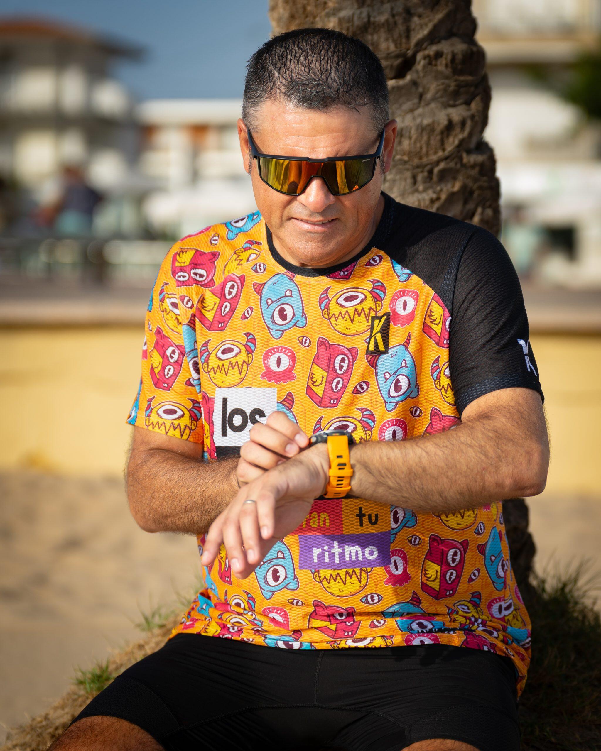 Maglietta running MONSTRUOS 2.0 – Uomo – traspirante – arancione 3/4