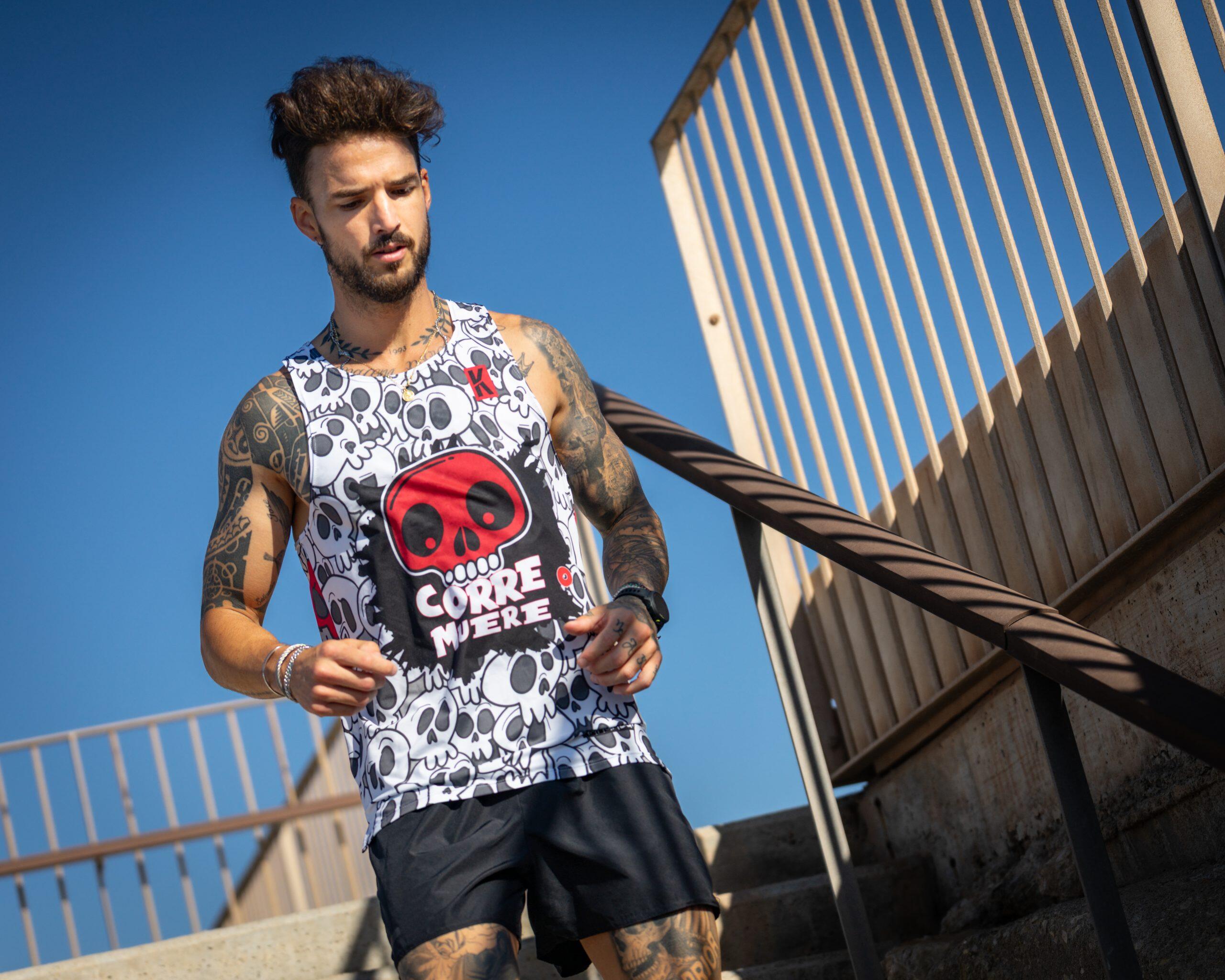 Camiseta regata CORRE O MUERE – Homem – respirável – corrida 3/5