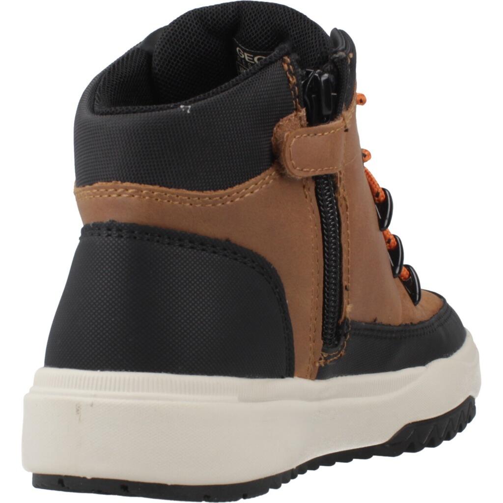 Baskets Geox Modèle J Bunshee Boy B Abx Couleur Marron 3/5