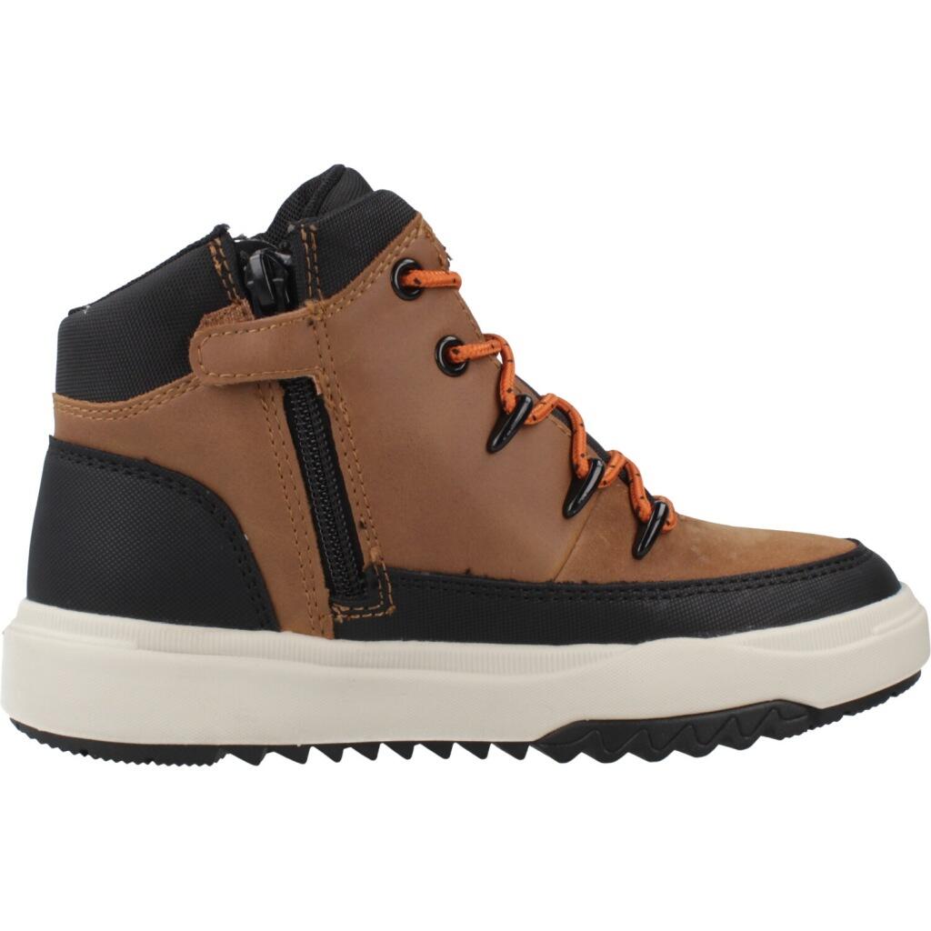Baskets Geox Modèle J Bunshee Boy B Abx Couleur Marron 4/5