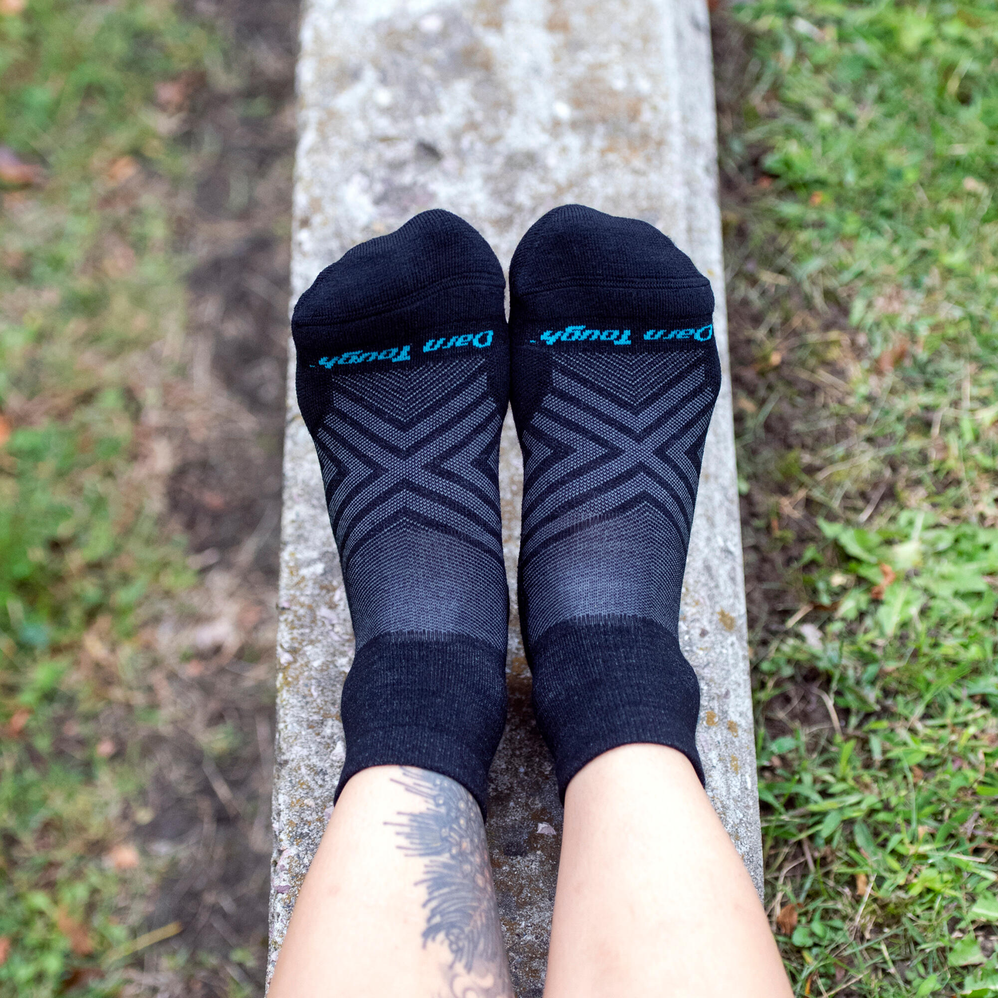 Darn Tough - Damen Sneaker Merino Laufsocken - Atmungsaktive Sport Socken 3/5