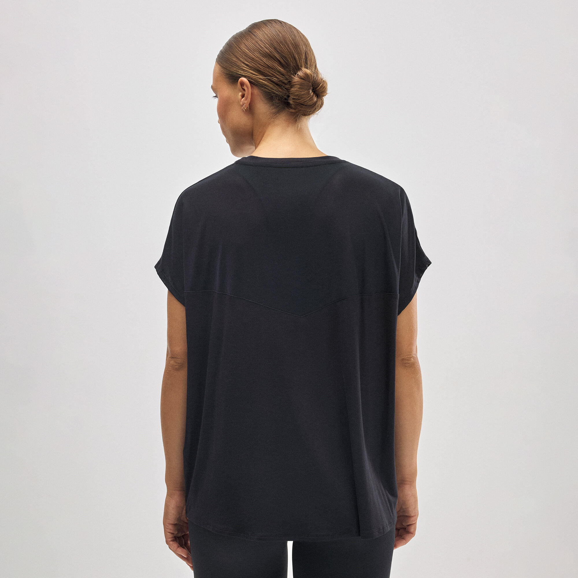 T-shirt de sport noir à manches courtes 2/7