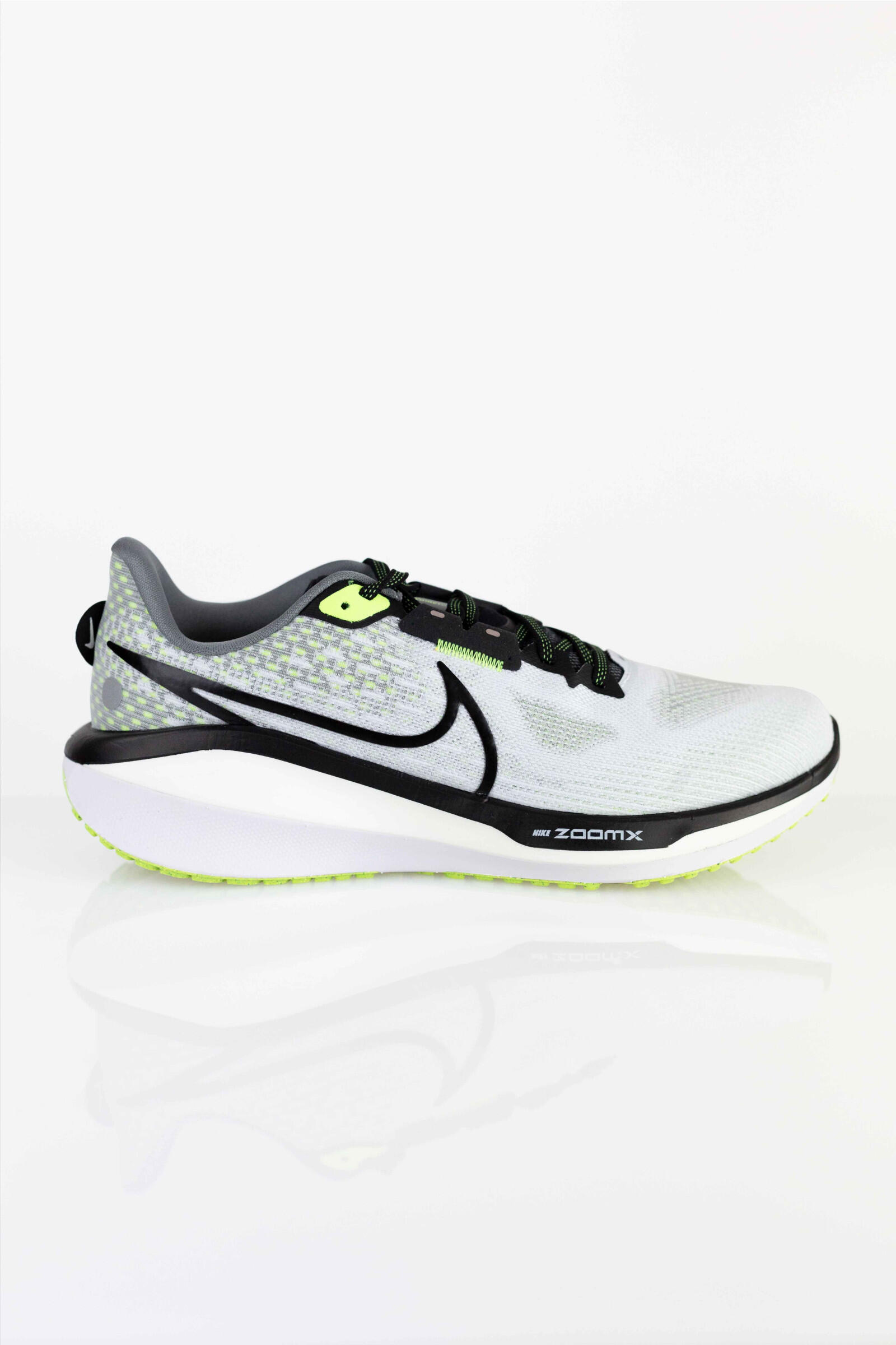 NIKE picture
