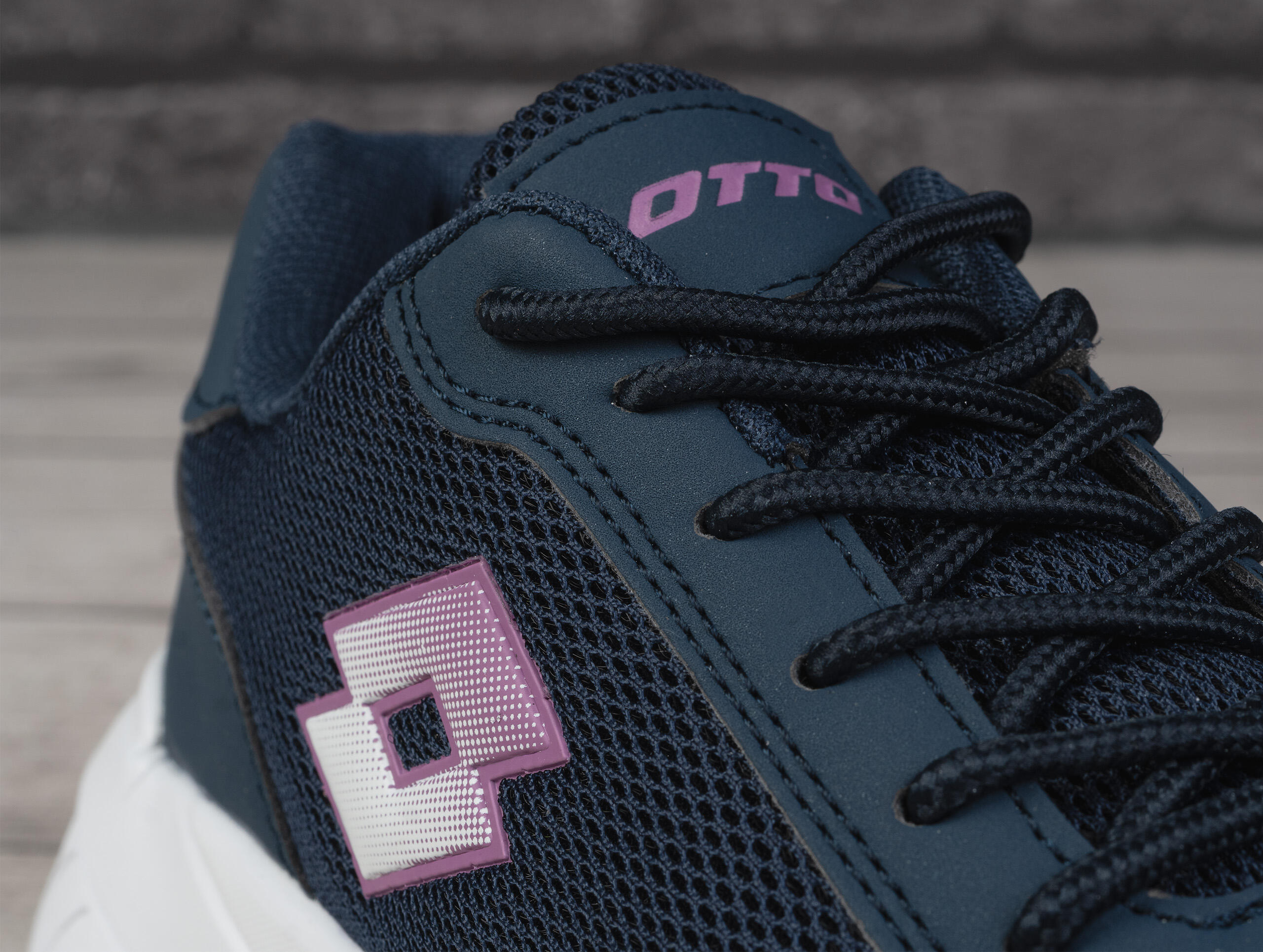 Buty damskie sportowe Lotto VIGORTIV 6/7