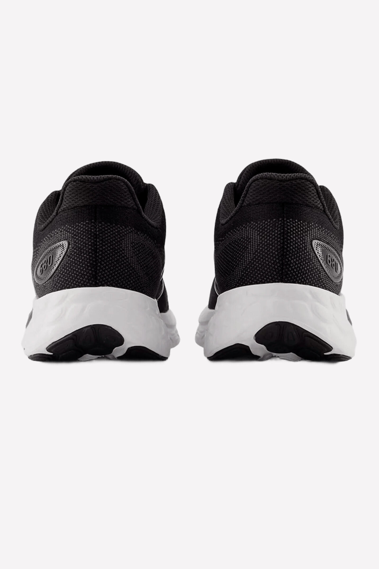 Scarpe Fresh Foam 680 V8 4/5