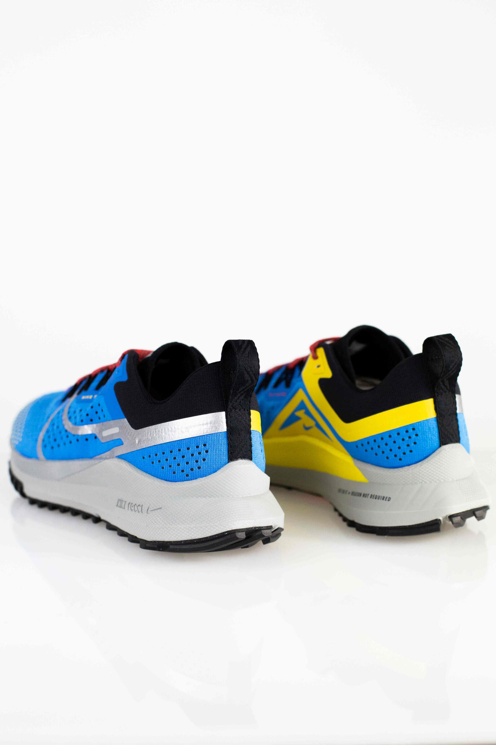 Nike React Pegasus Trail 4 Light Photo Blue Track Red Black Metallic Silver (Women's) — foto 3
