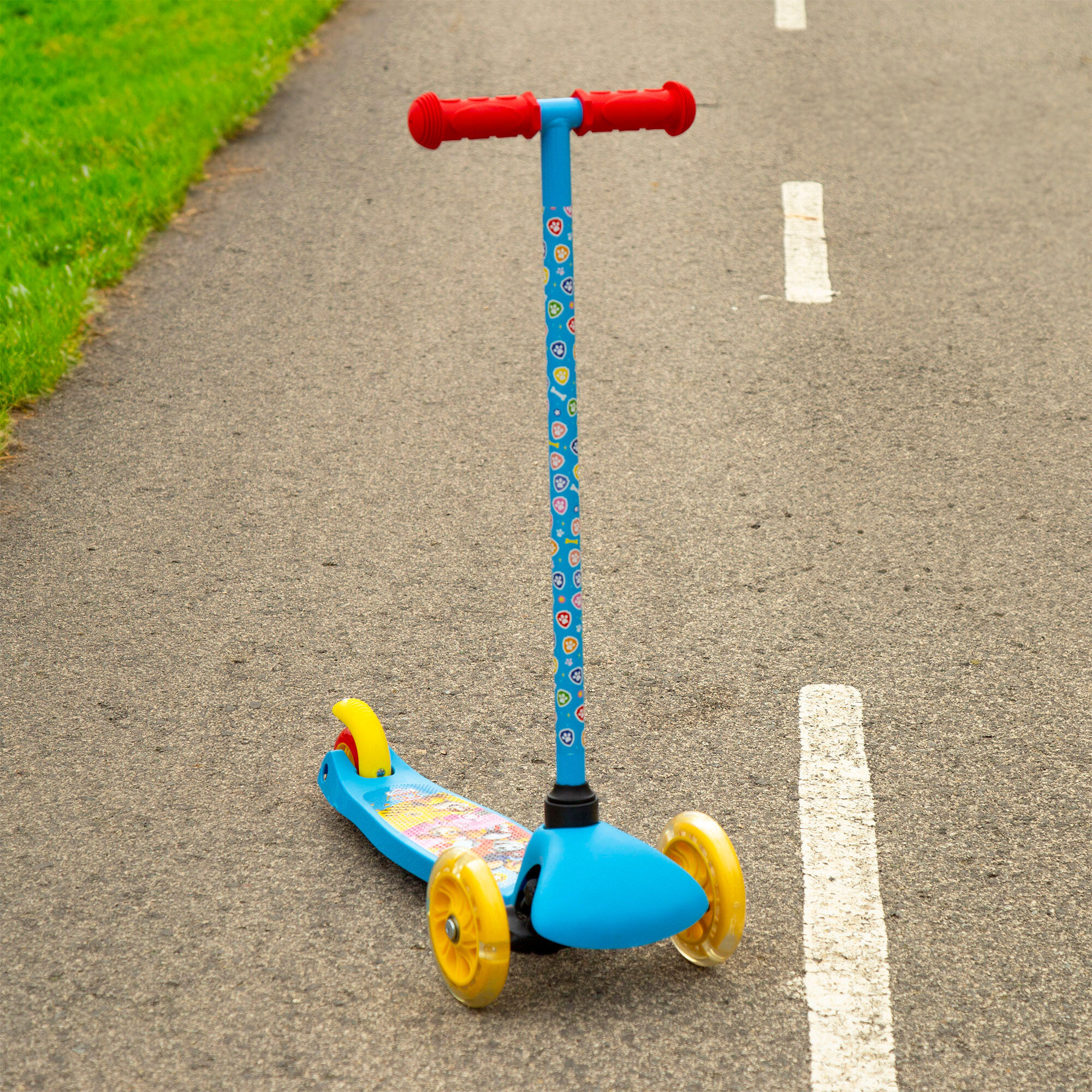 Pack volta às aulas Patrulha Canina patinete, tenda, bola e set pequeno-almoço 3/7