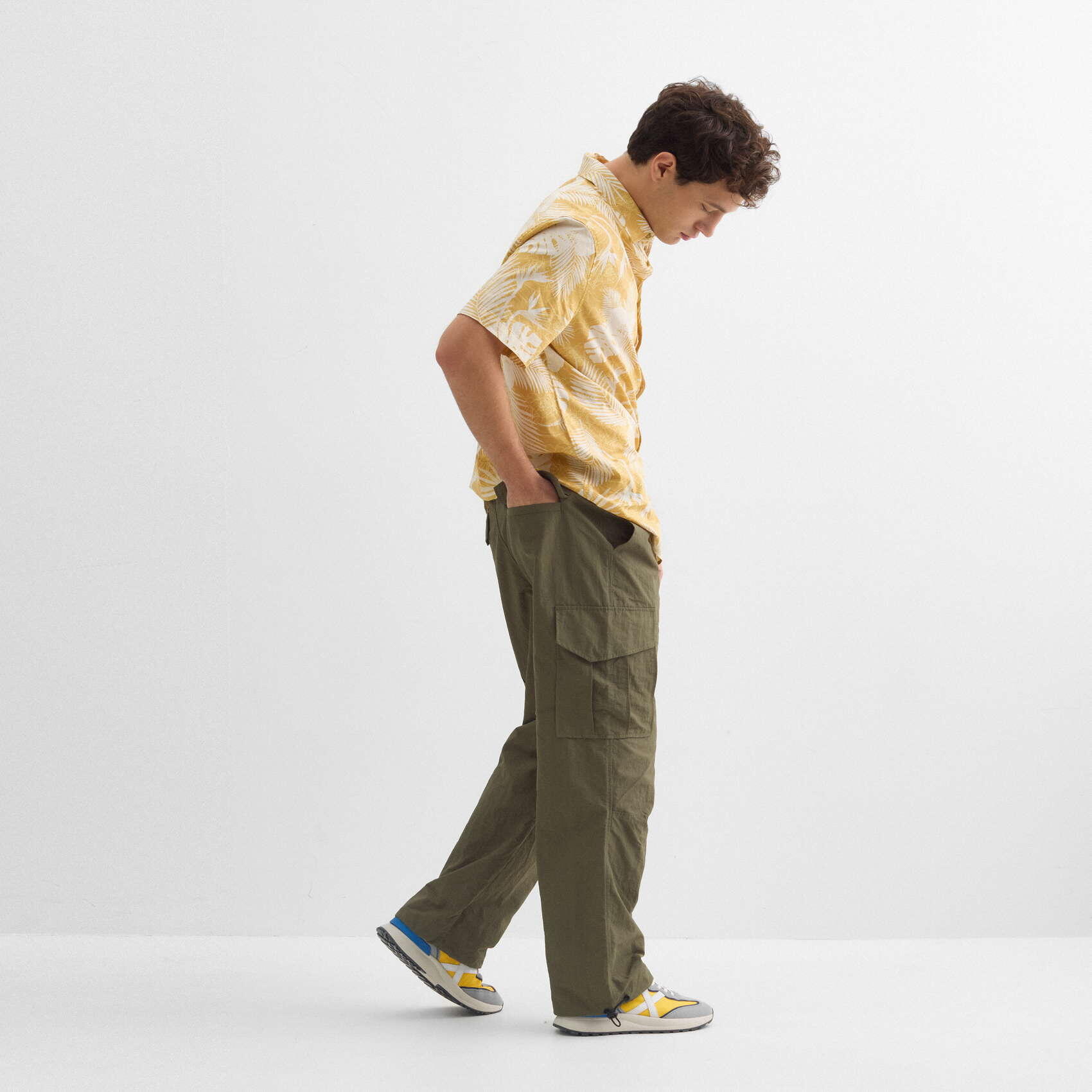 Pantaloni Cargo Munich Verde Kaki 2/4