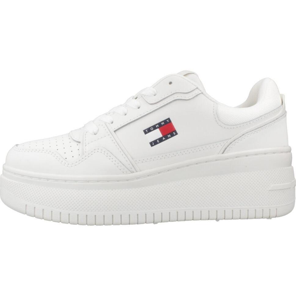Kapcie TOMMY JEANS TJW RETRO BASKET FLATFOR Biały
