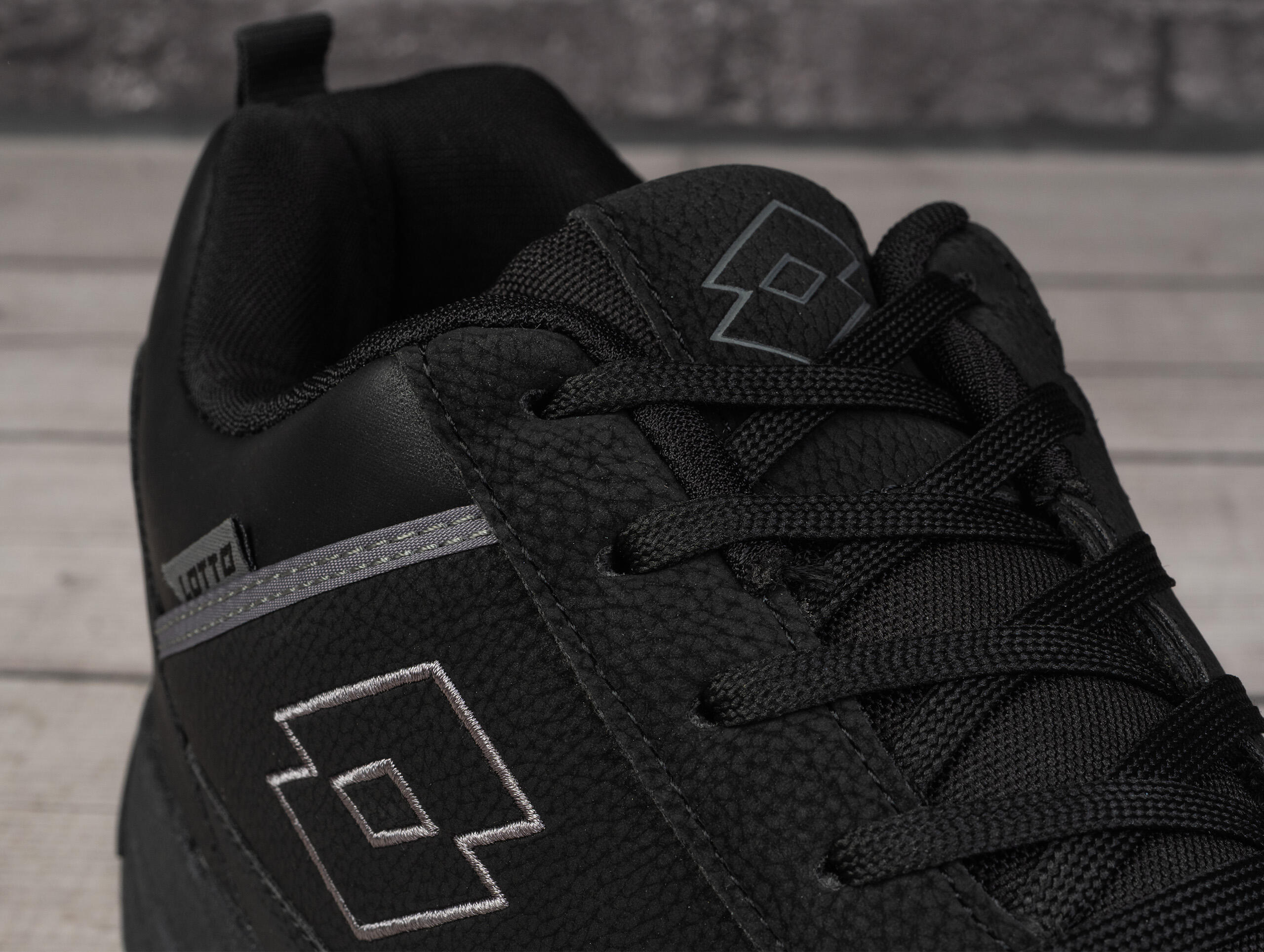 Buty męskie sportowe do chodzenia Lotto EVEDAL XL 6/7