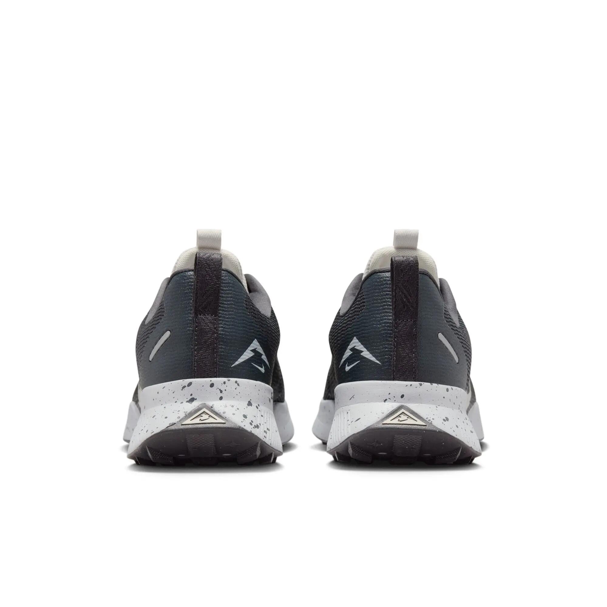 Chaussures de trail Nike Juniper Trail 3 Grise 2/6