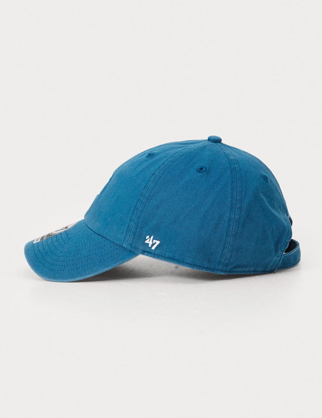 Mütze für Herren von 47 brand in Blau. 2/4