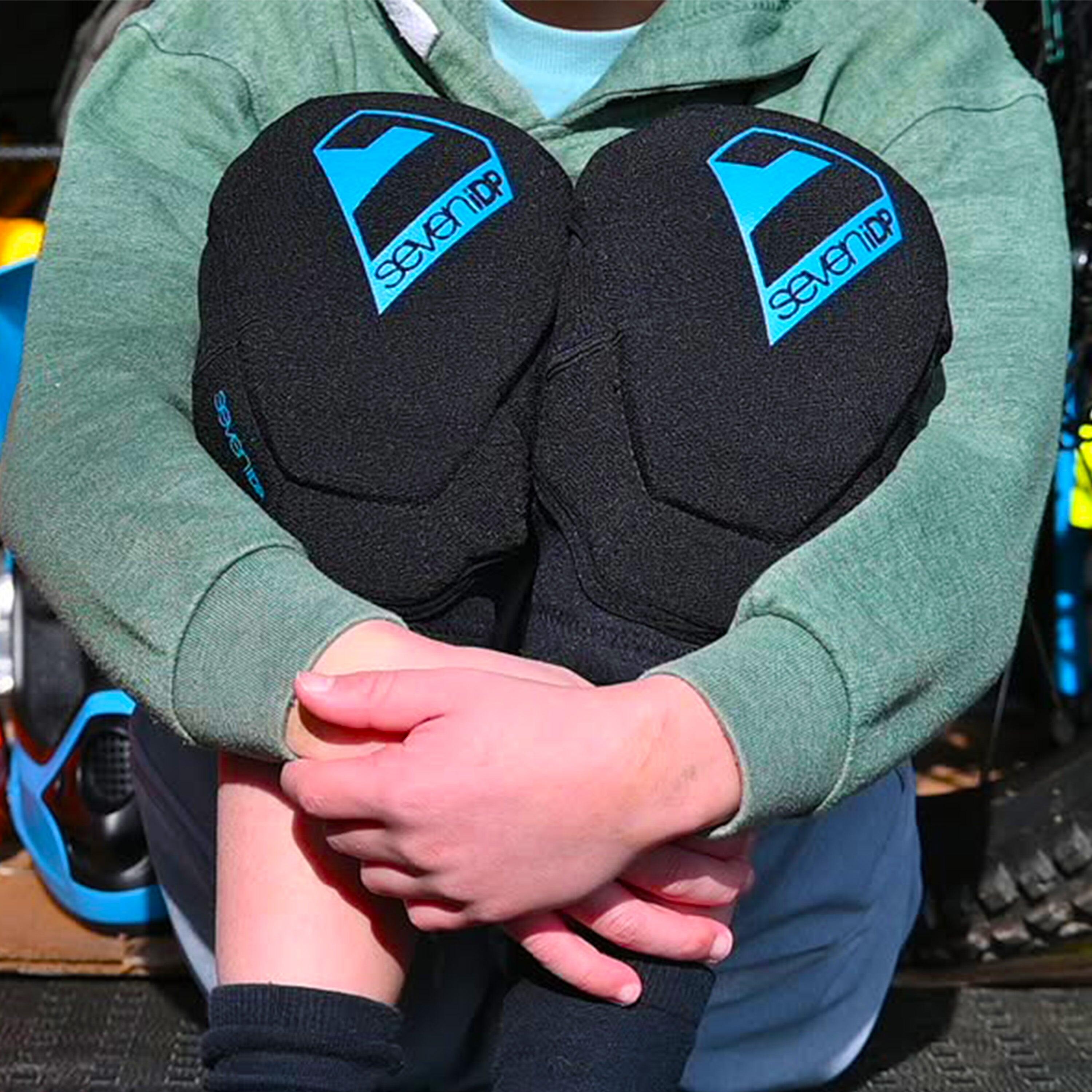 7idp Flex Elbow Adult / Youth Knee Black-blue - L 4/5