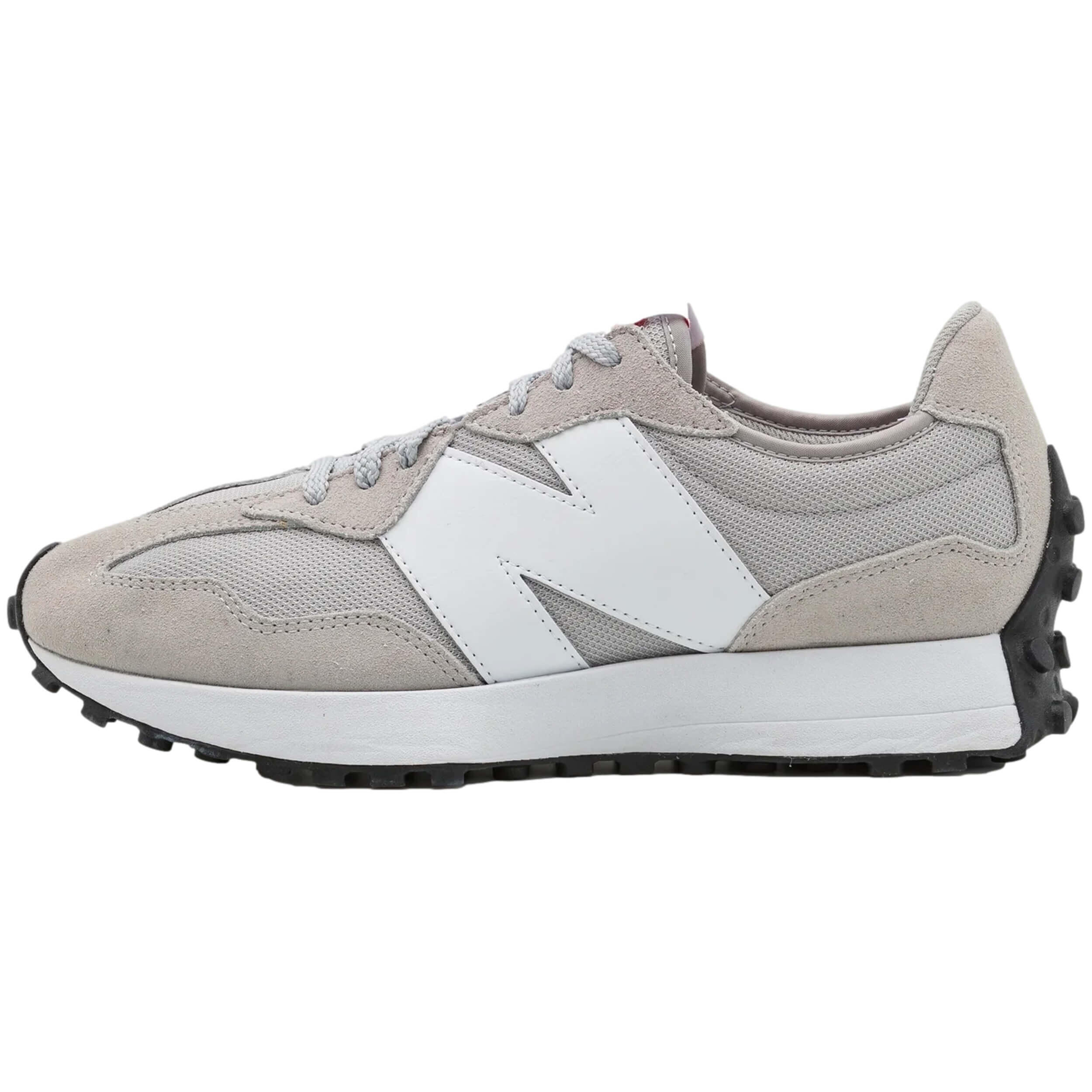 NEW BALANCE picture