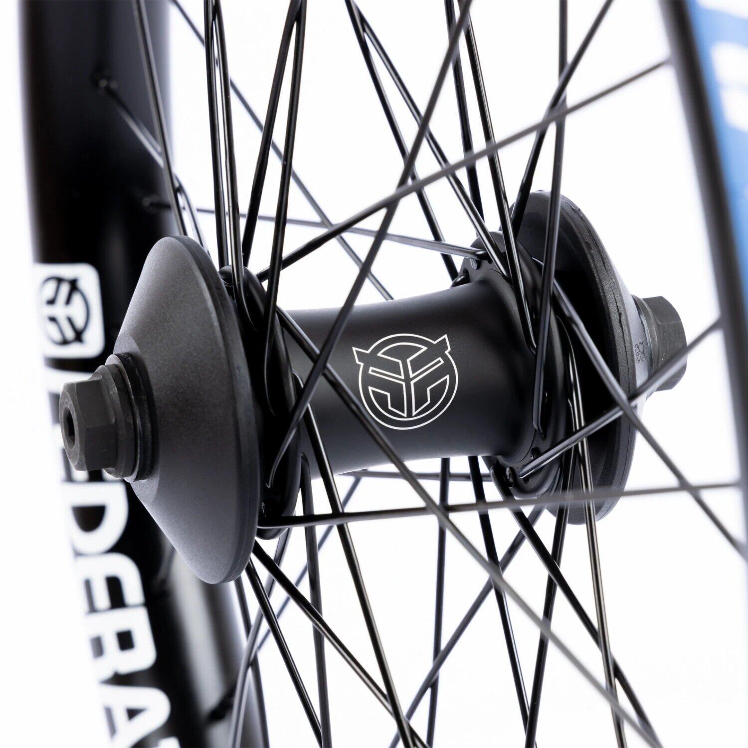 Vorderrad eines Fahrrads Federal Stance Pro 3/4