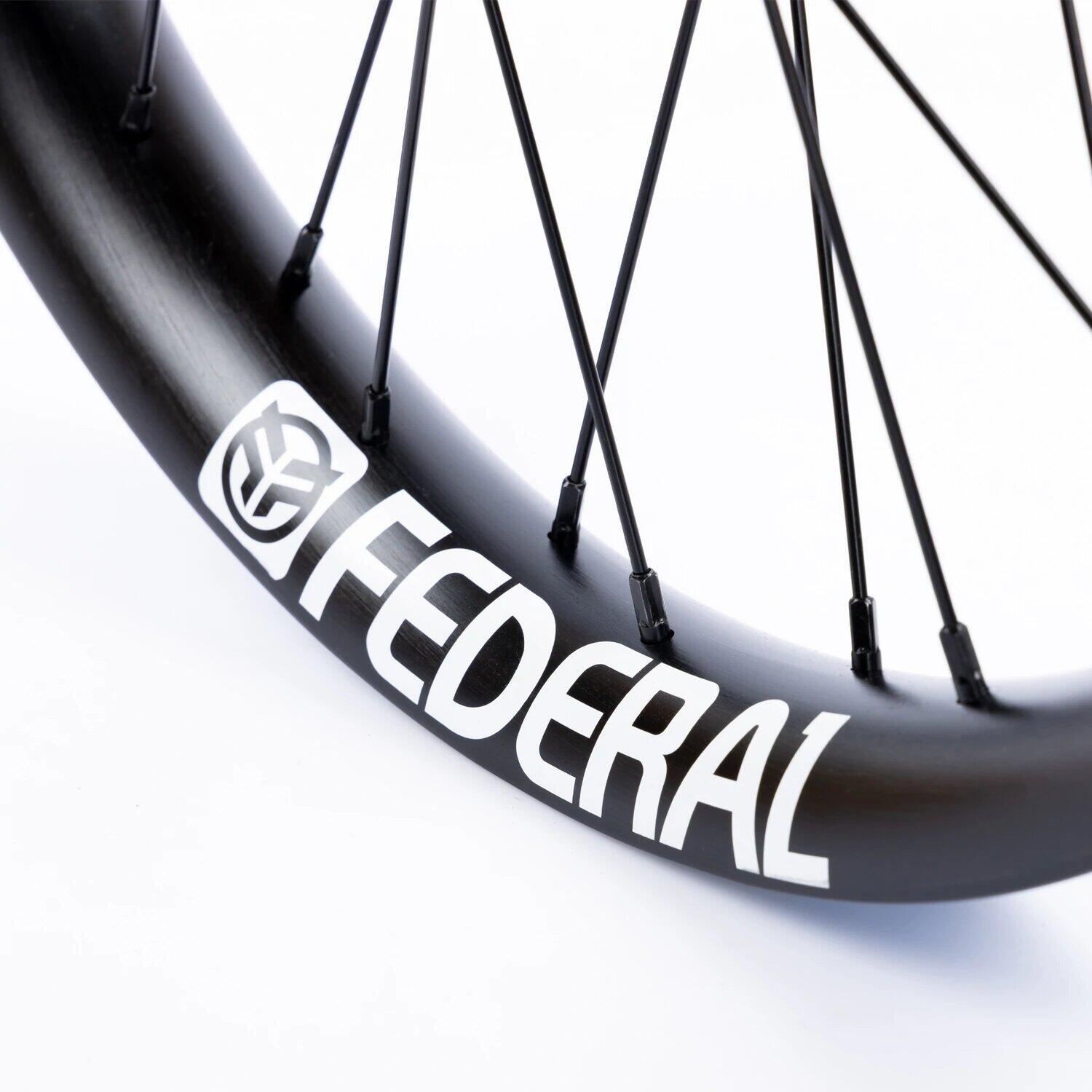Vorderrad eines Fahrrads Federal Stance Pro 4/4