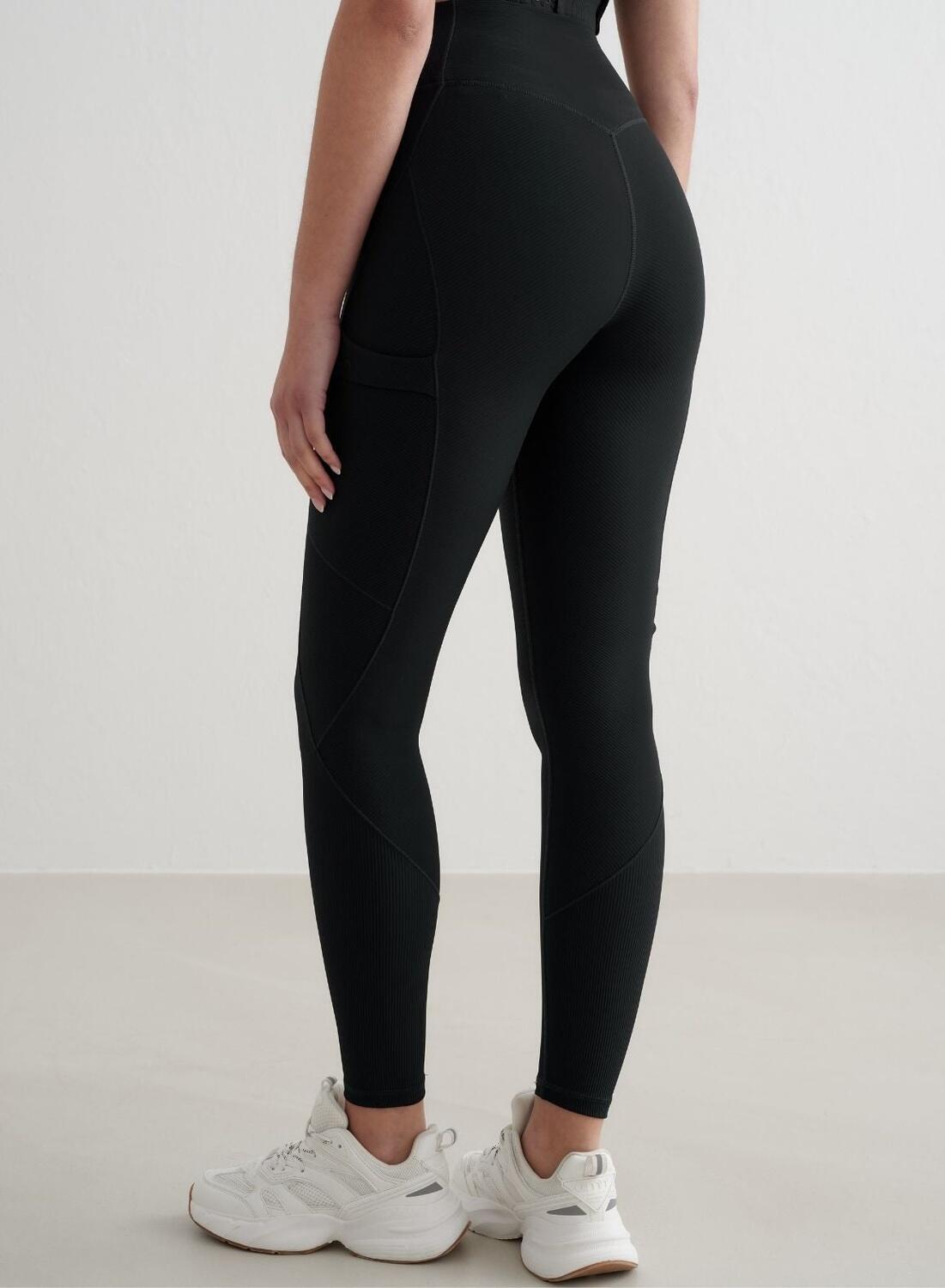 Damskie legginsy prążkowane, wysoki stan, boczna kieszeń Performance czarne 4/6