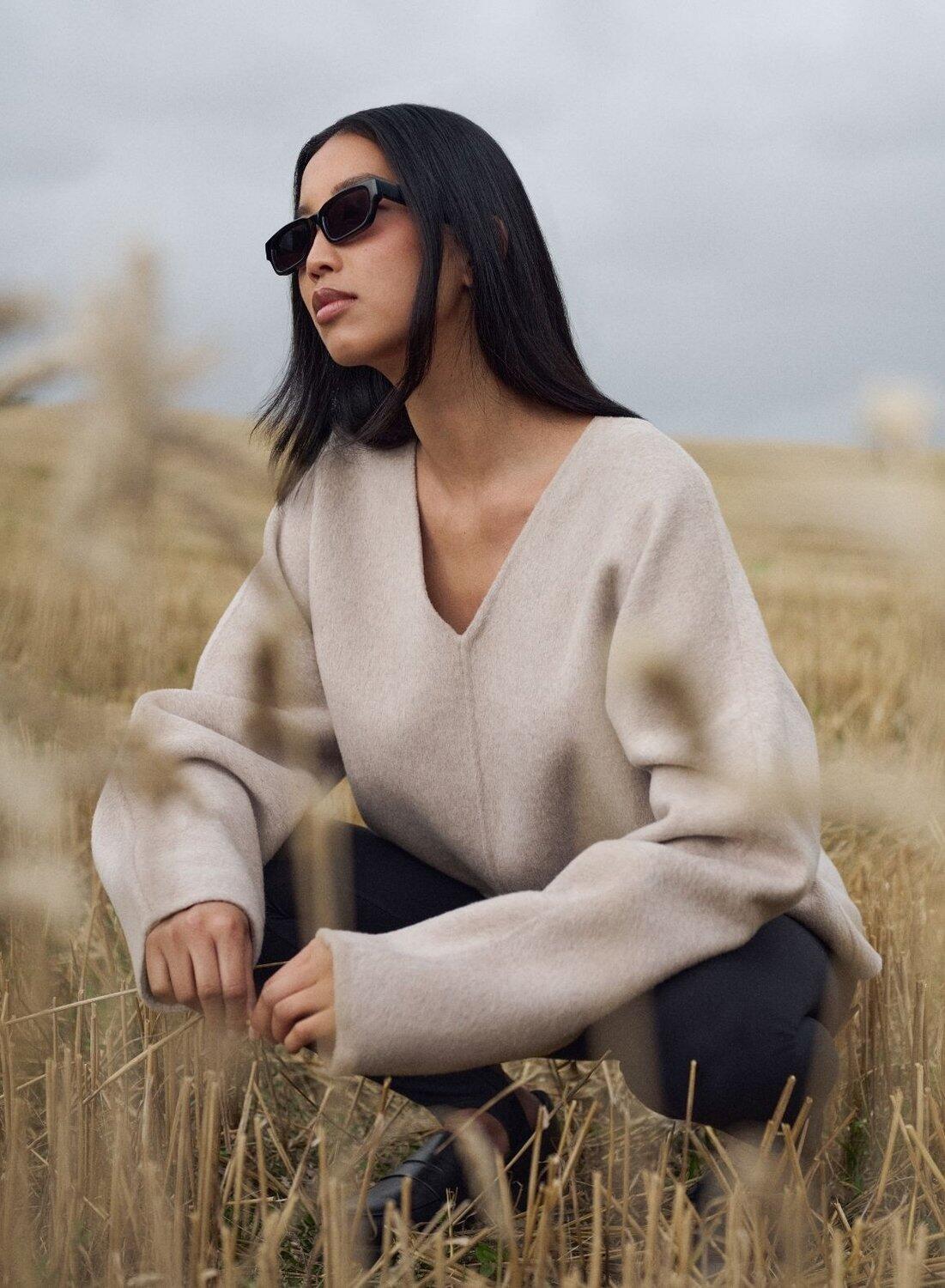 Femme Sweat-shirt en Laine à col en V Beige Foncé 6/6