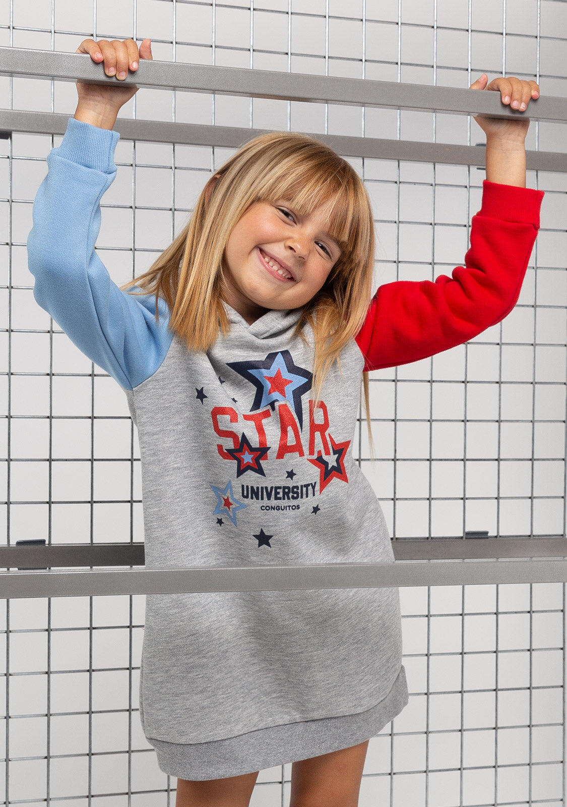 Vestido de Niña Con Capucha en Multicolor 2/5