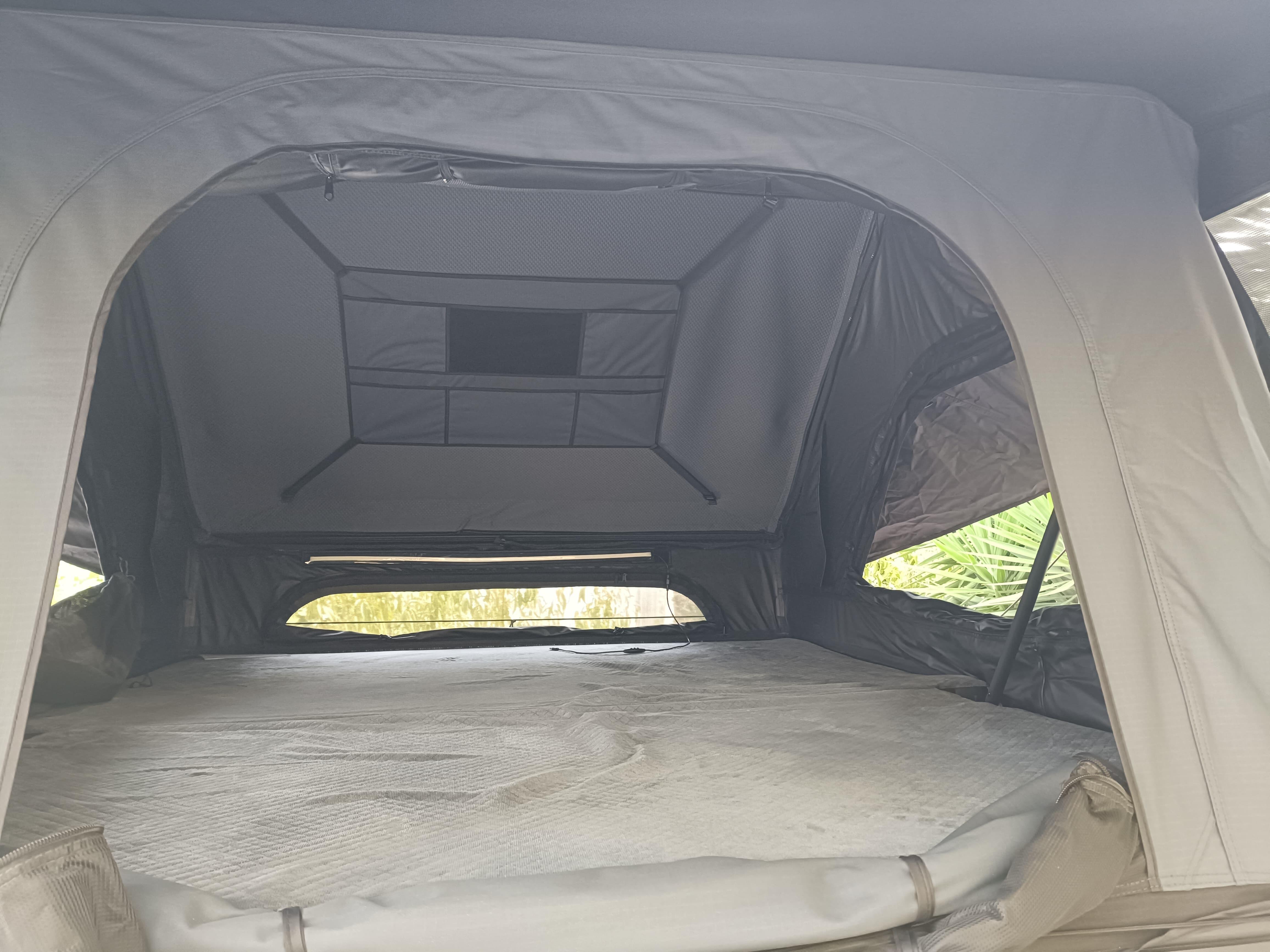 Roof Tent HRB 1.5 Book , 3 Pax, Universal installation- - Decathlon