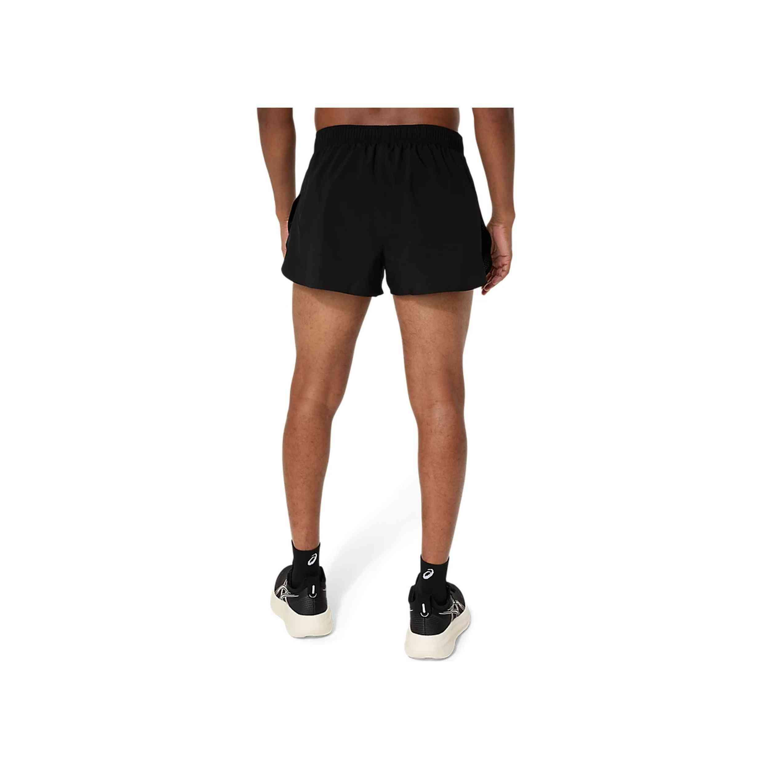 Pantaloncini Asics modello 2011D222-001 per uomini 2/5