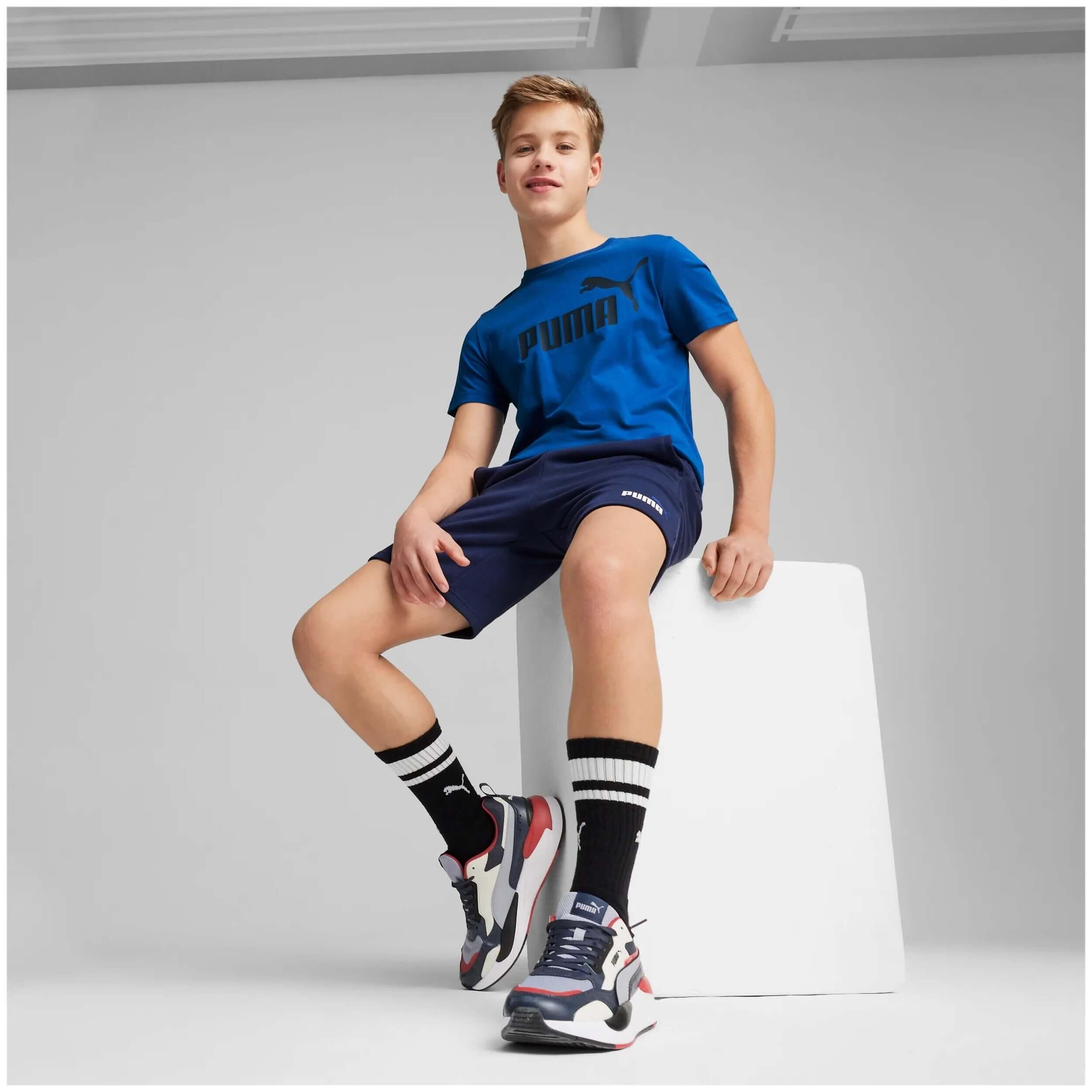Korte broek Puma model 586989-20 voor jongens 4/5