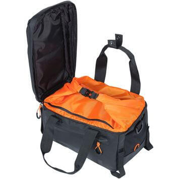 Basil Miles Sacoche de Vélo Sportive - Sac à Bagages Imperméable 3/6